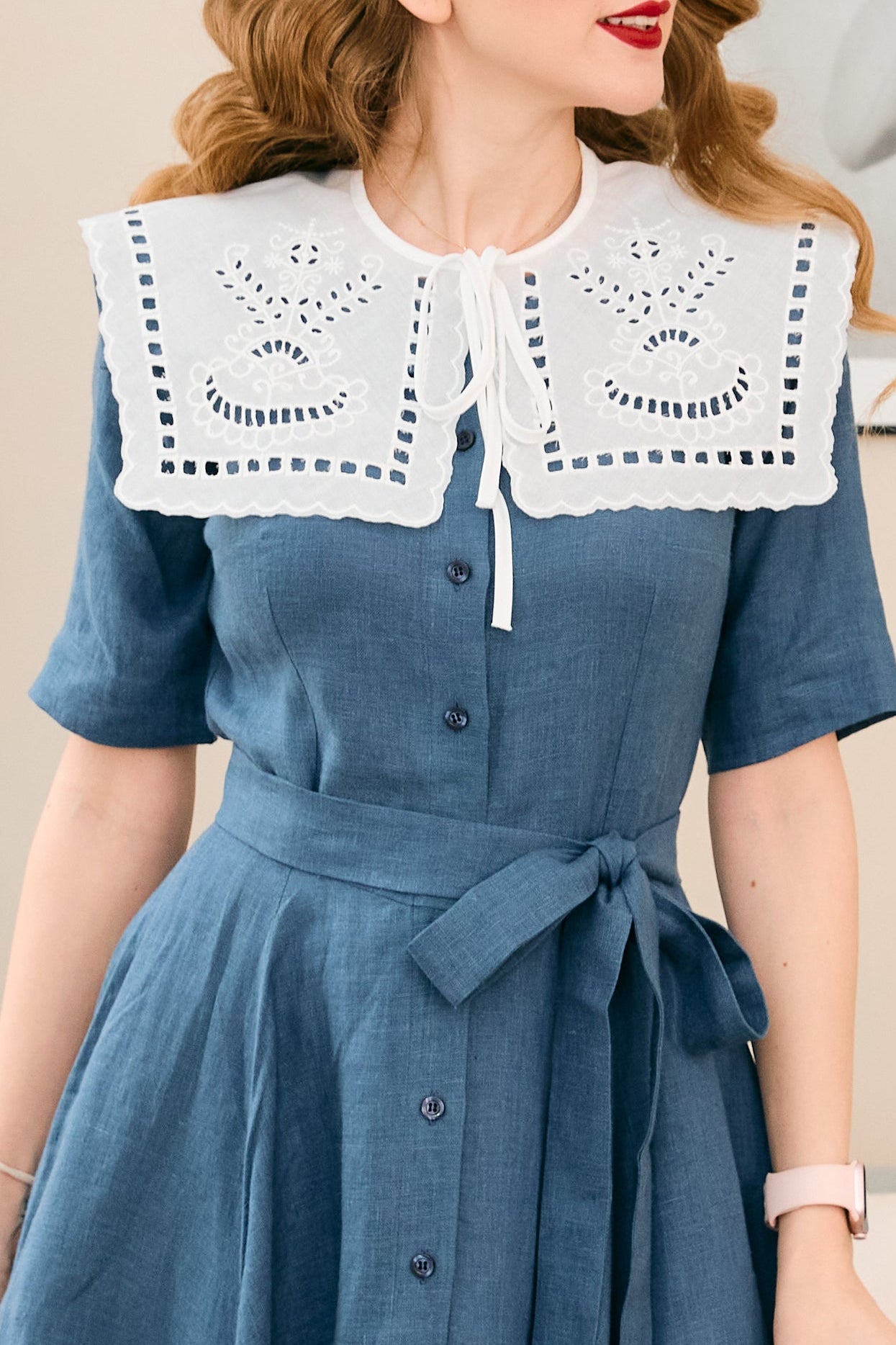 Guler Alb Brodat, Patrat