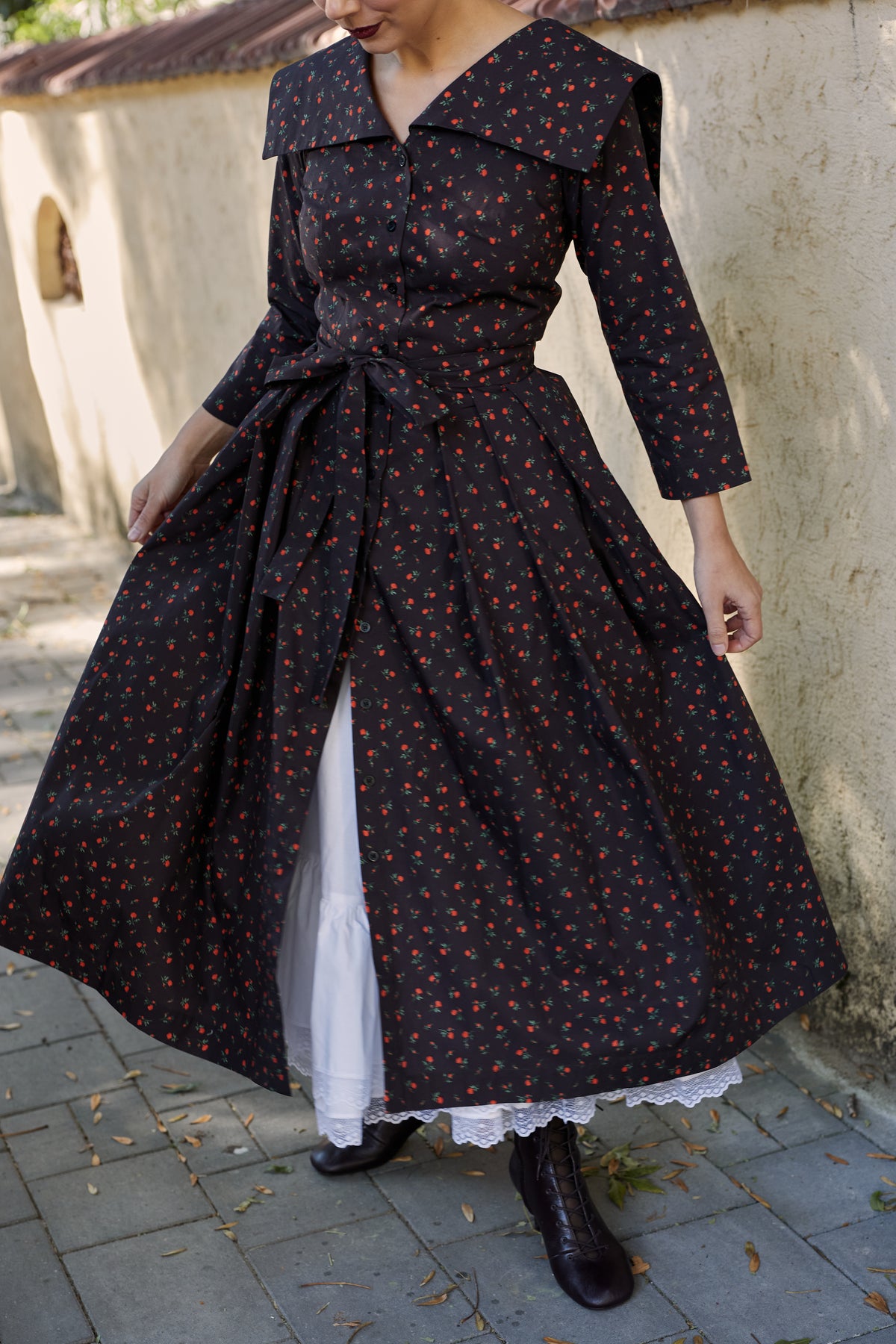 Rochie Camasa Midi cu Guler Patrat din Bumbac Negru