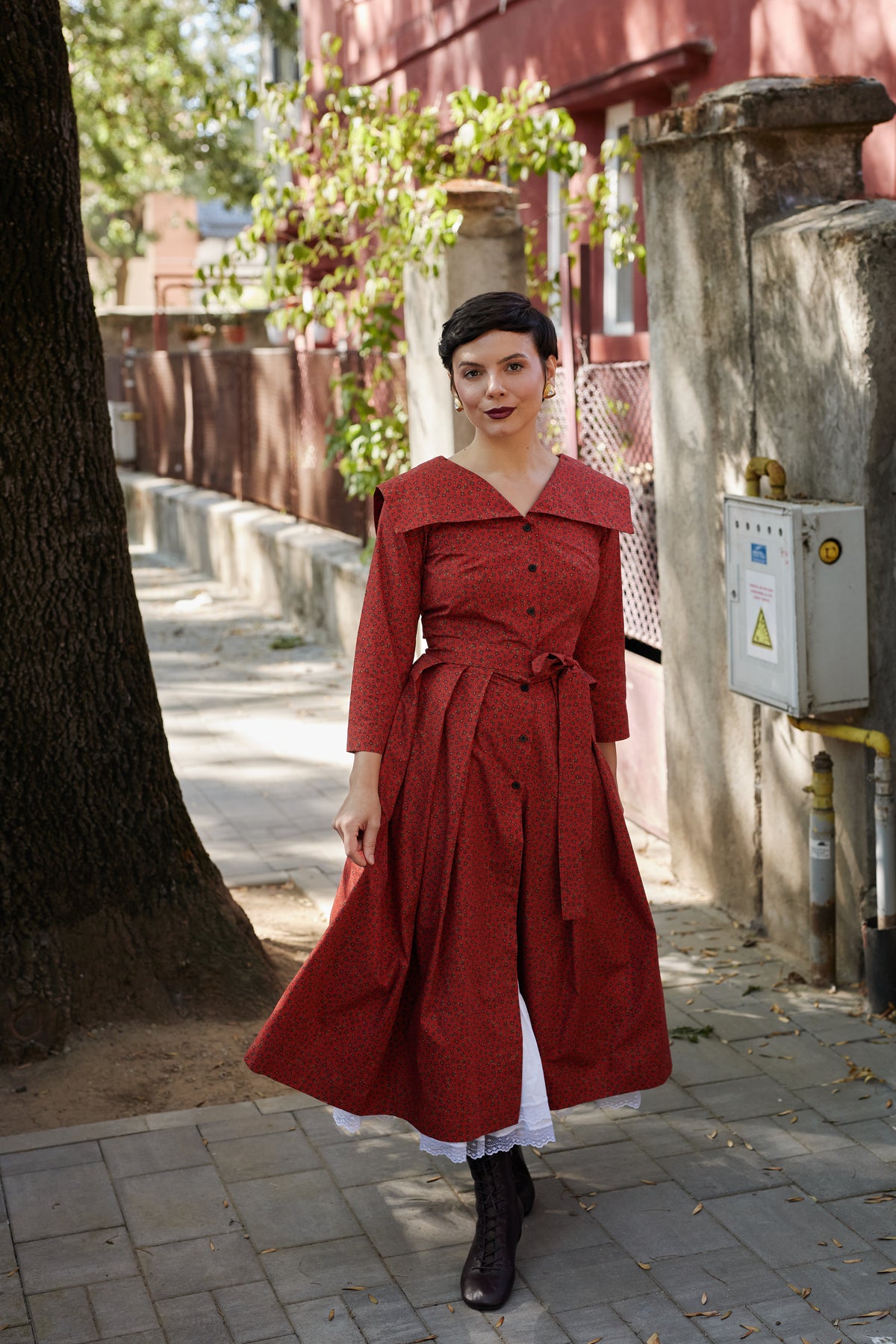 Rochie Camasa Midi cu Guler Patrat din Bumbac Rosu Pompean