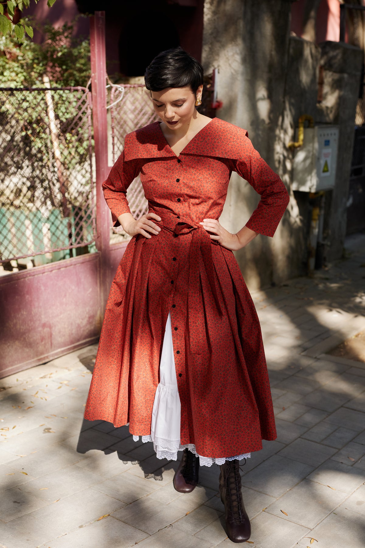 Rochie Camasa Midi cu Guler Patrat din Bumbac Rosu Pompean