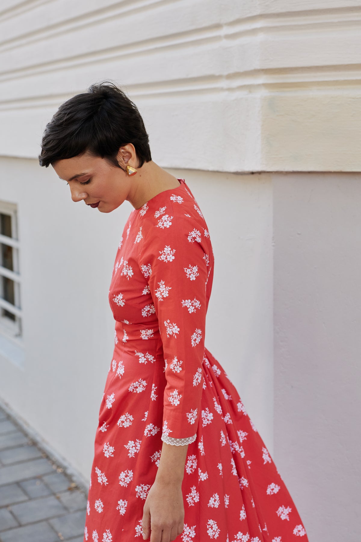 Rochie Midi din Bumbac Corai cu Volan Alb si Dantela