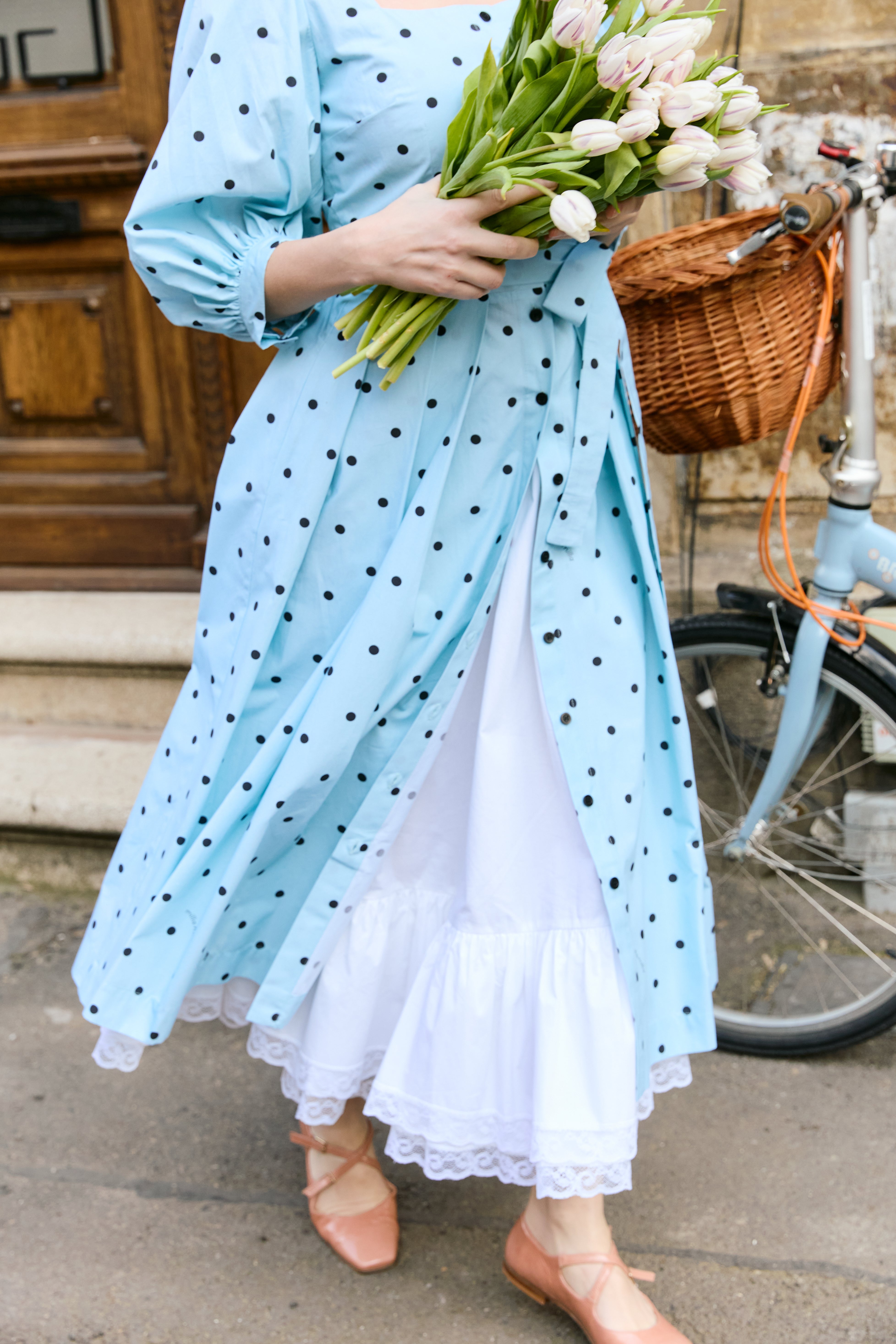 Rochie Midi, cu Decolteu Patrat si Nasturi, din Bumbac cu Buline