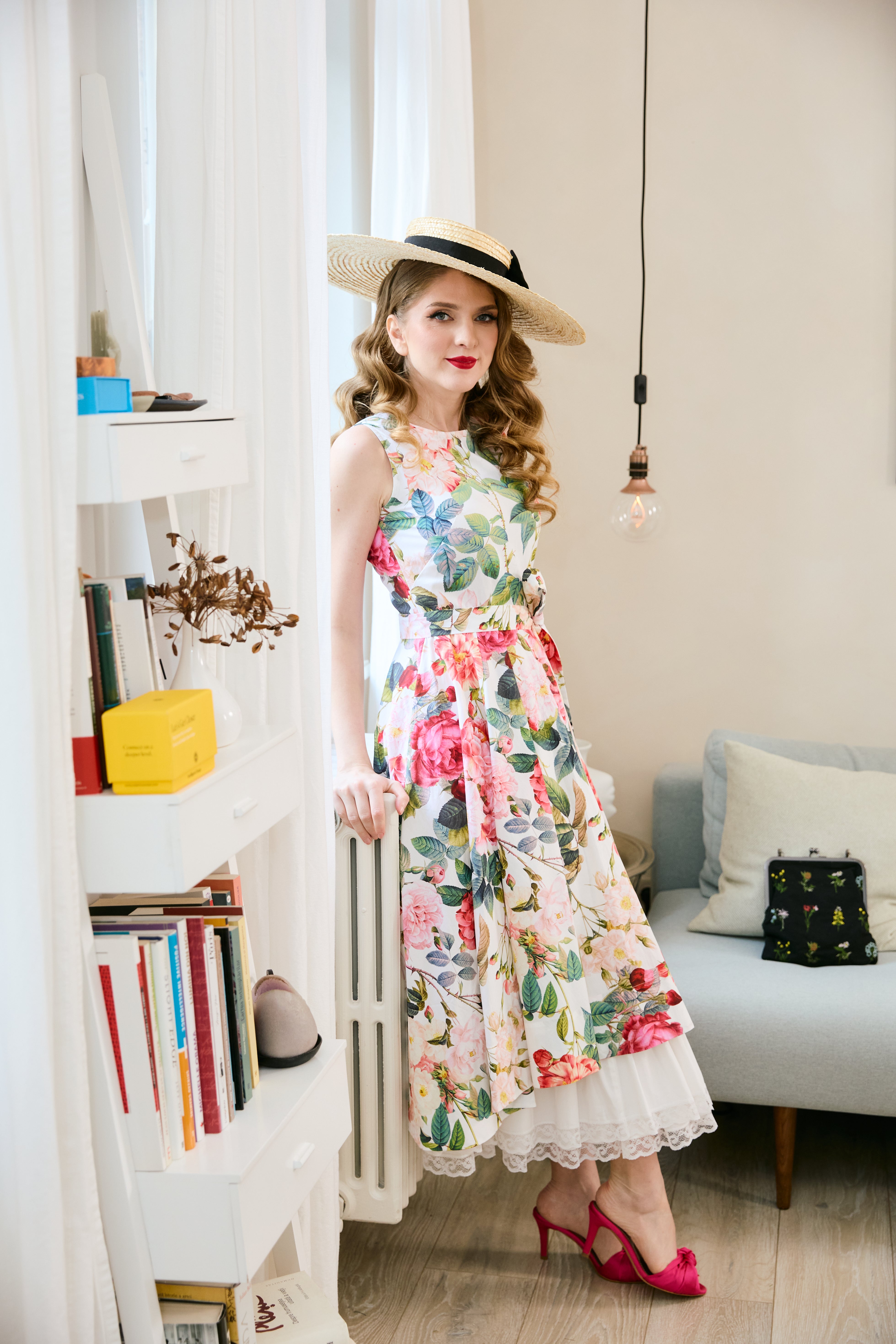 Rochie Midi cu Imprimeu de Trandafiri Mari, din Bumbac