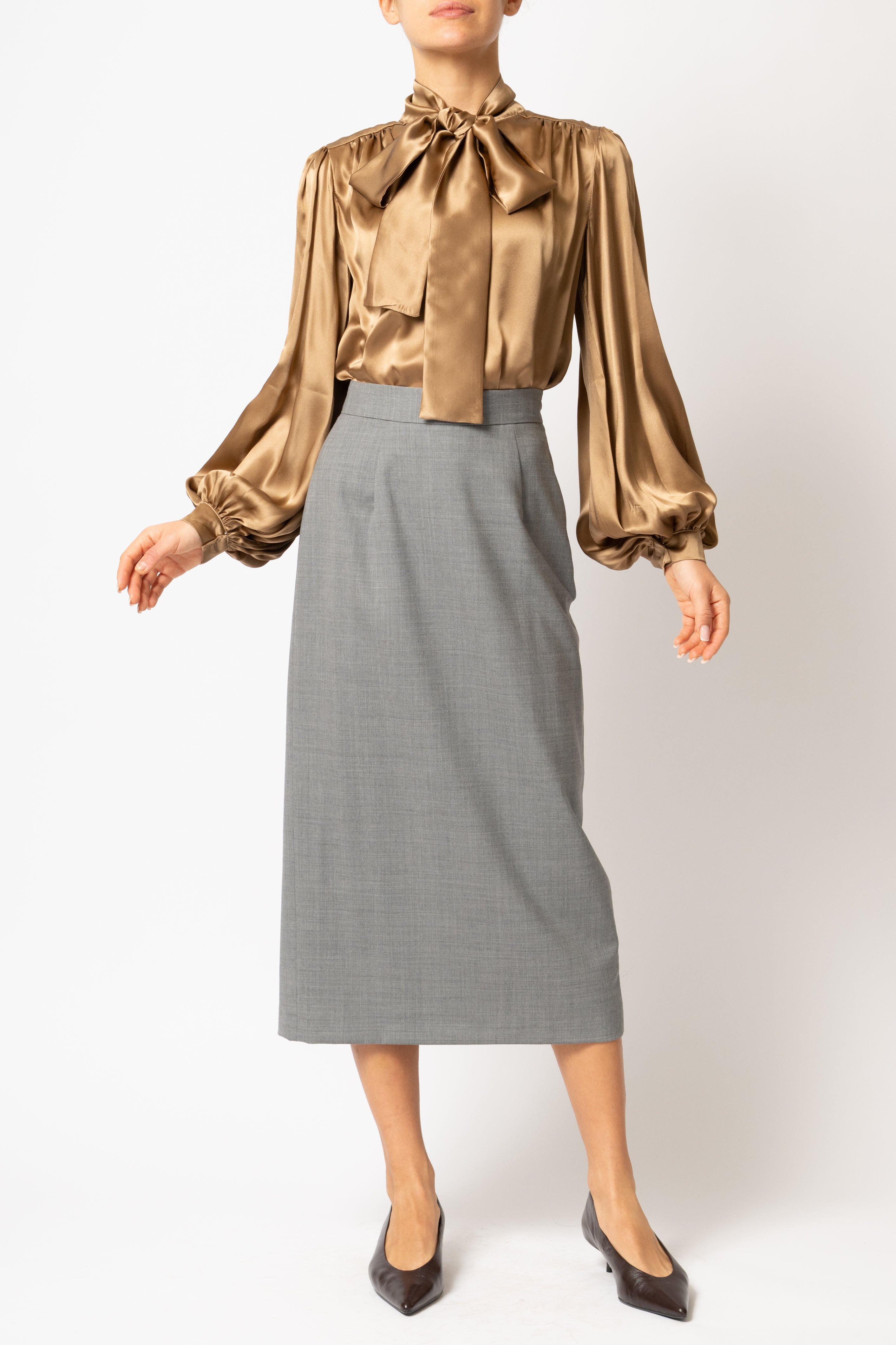 Bluza cu Funda Esarfa la Gat din Matase, Maro