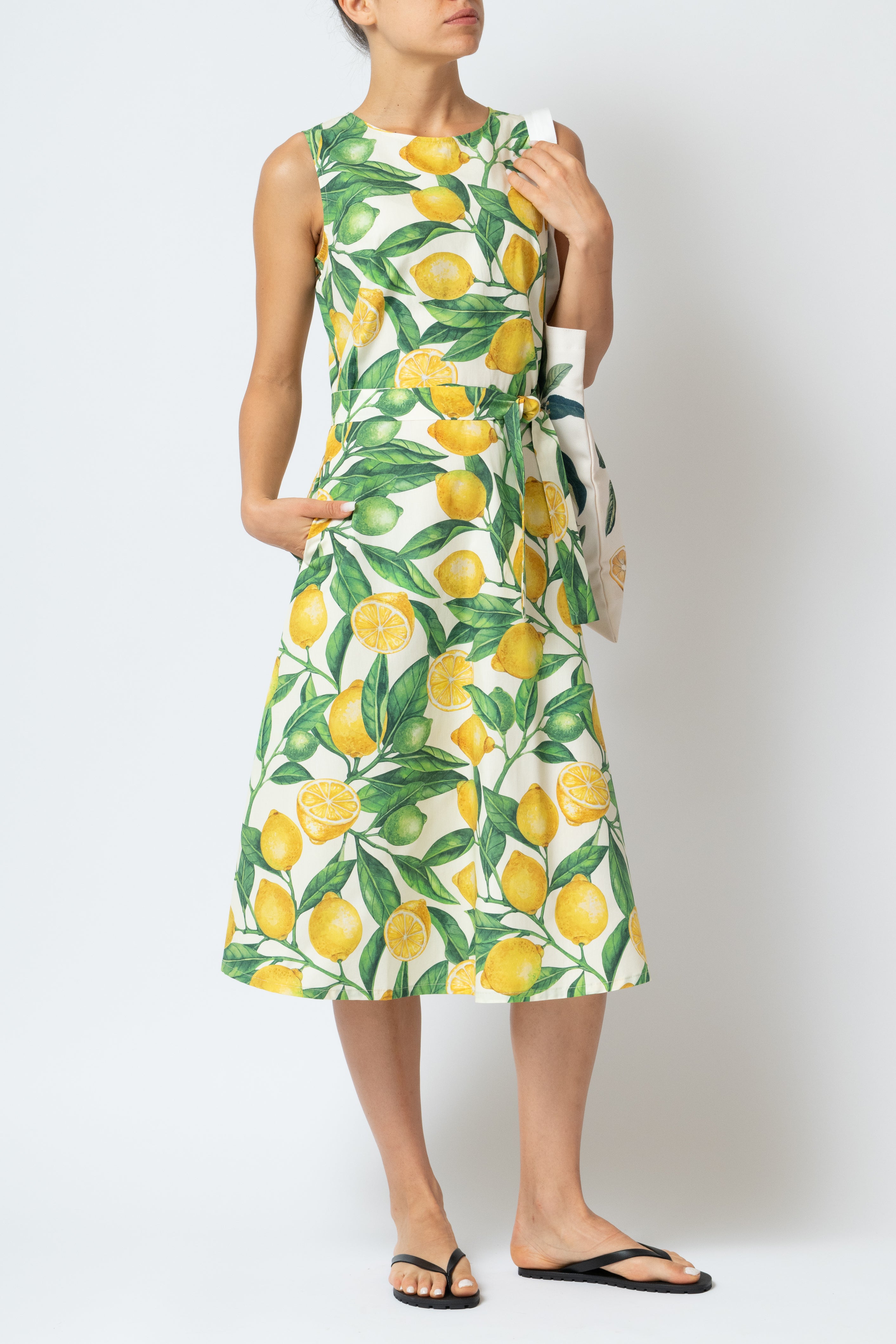 Rochie Midi fara Maneci cu Imprimeu Lamai din Poplin, Alba