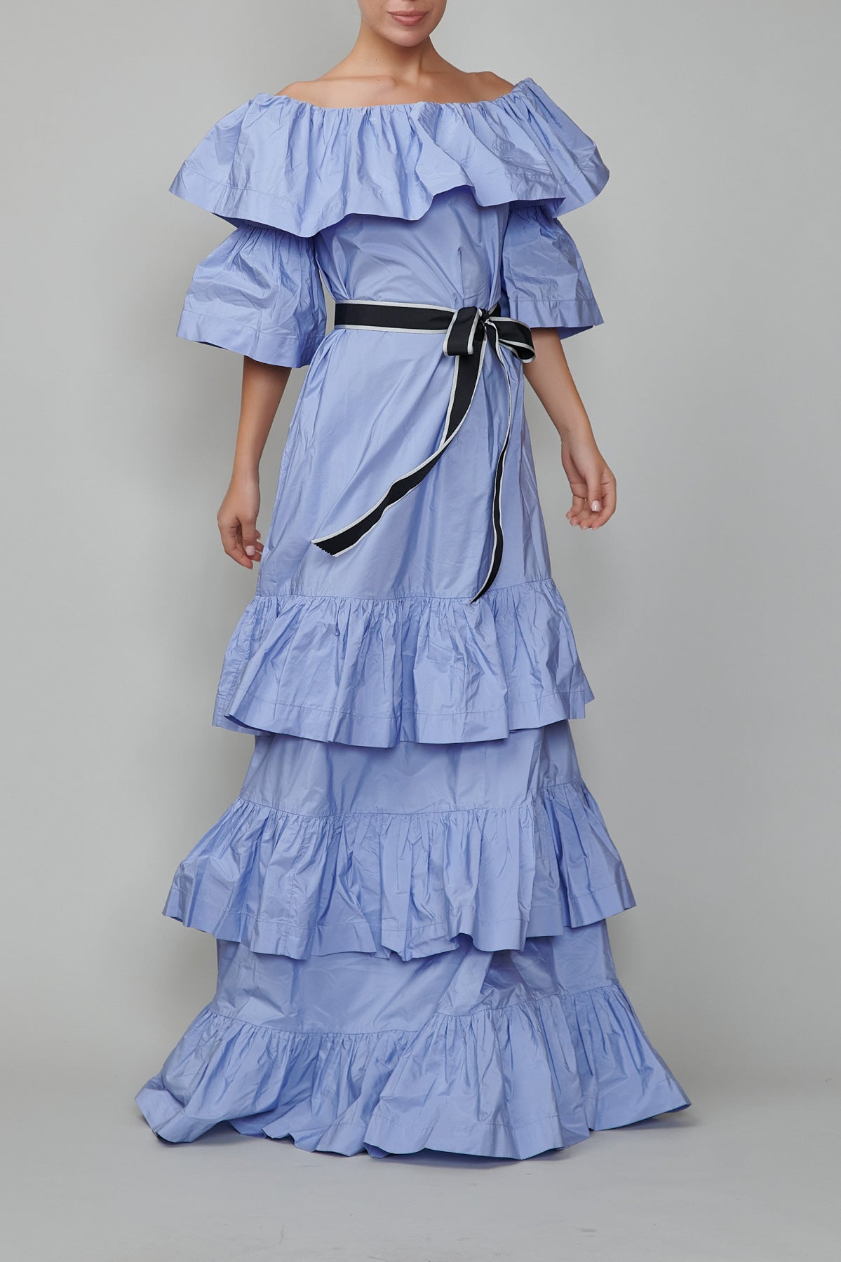 Rochie lunga cu decolteu barcuta din tafetta liliac