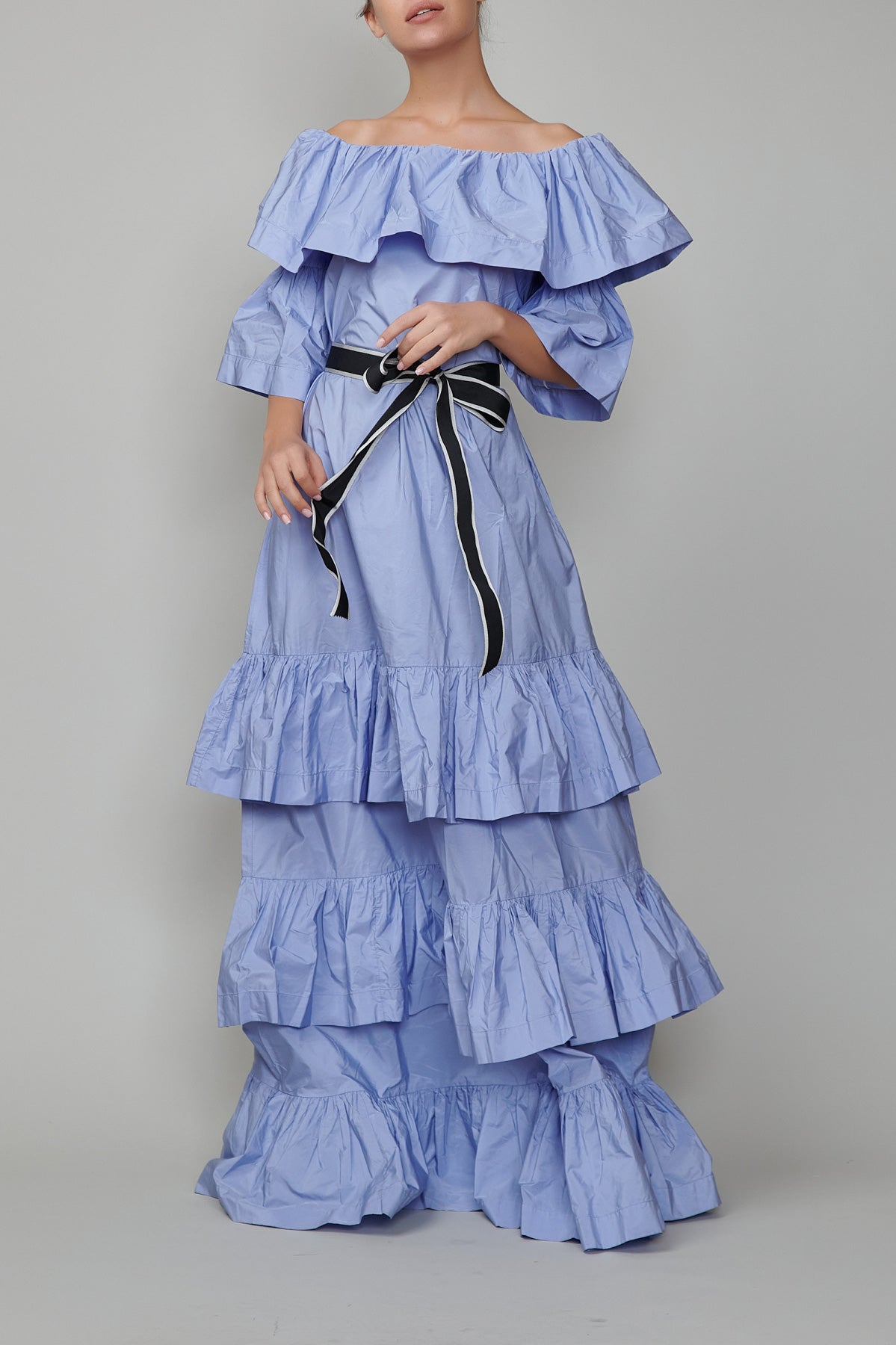 Rochie lunga cu decolteu barcuta din tafetta liliac