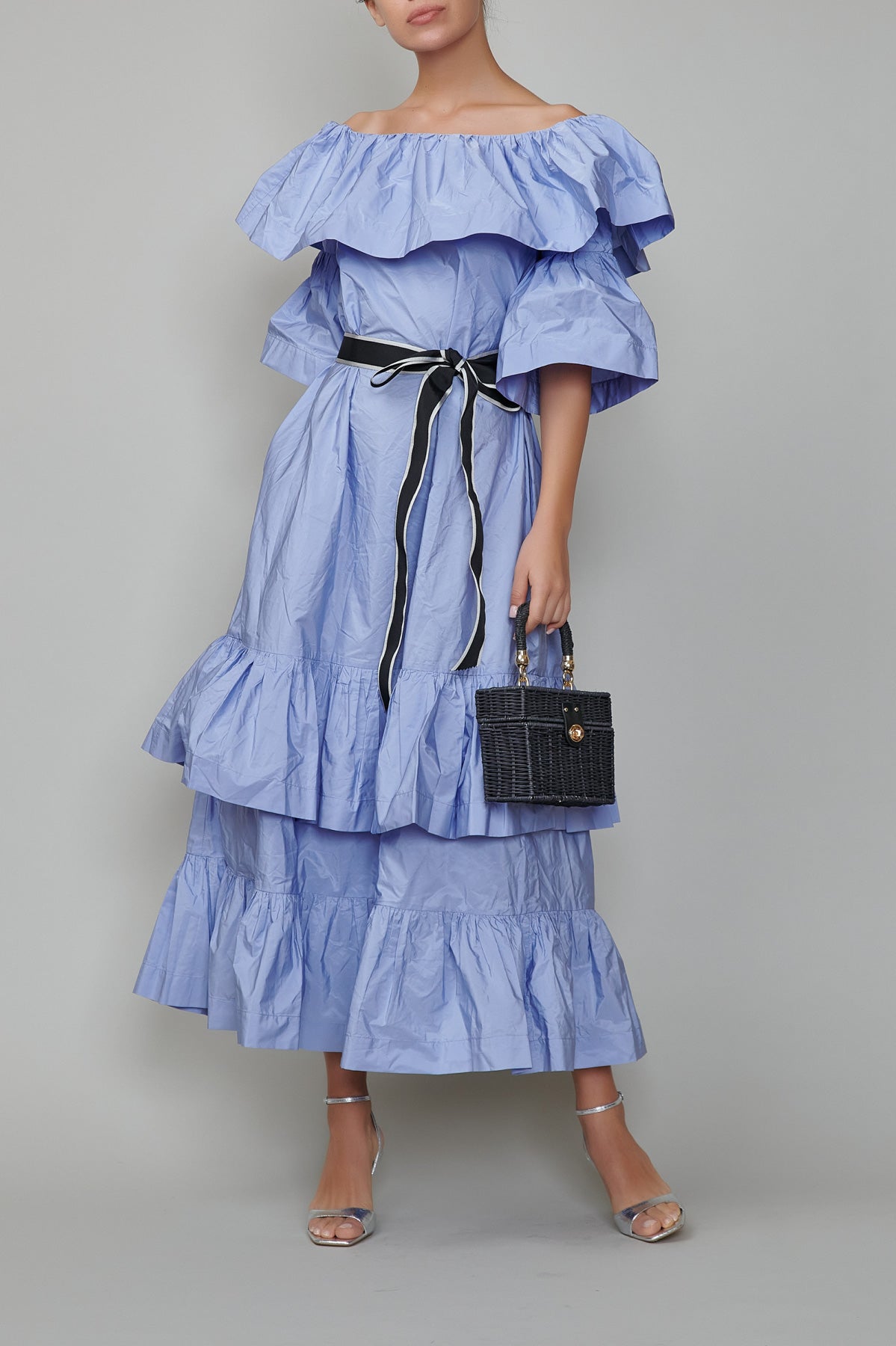 Rochie pana la glezna cu decolteu barcuta din tafetta liliac