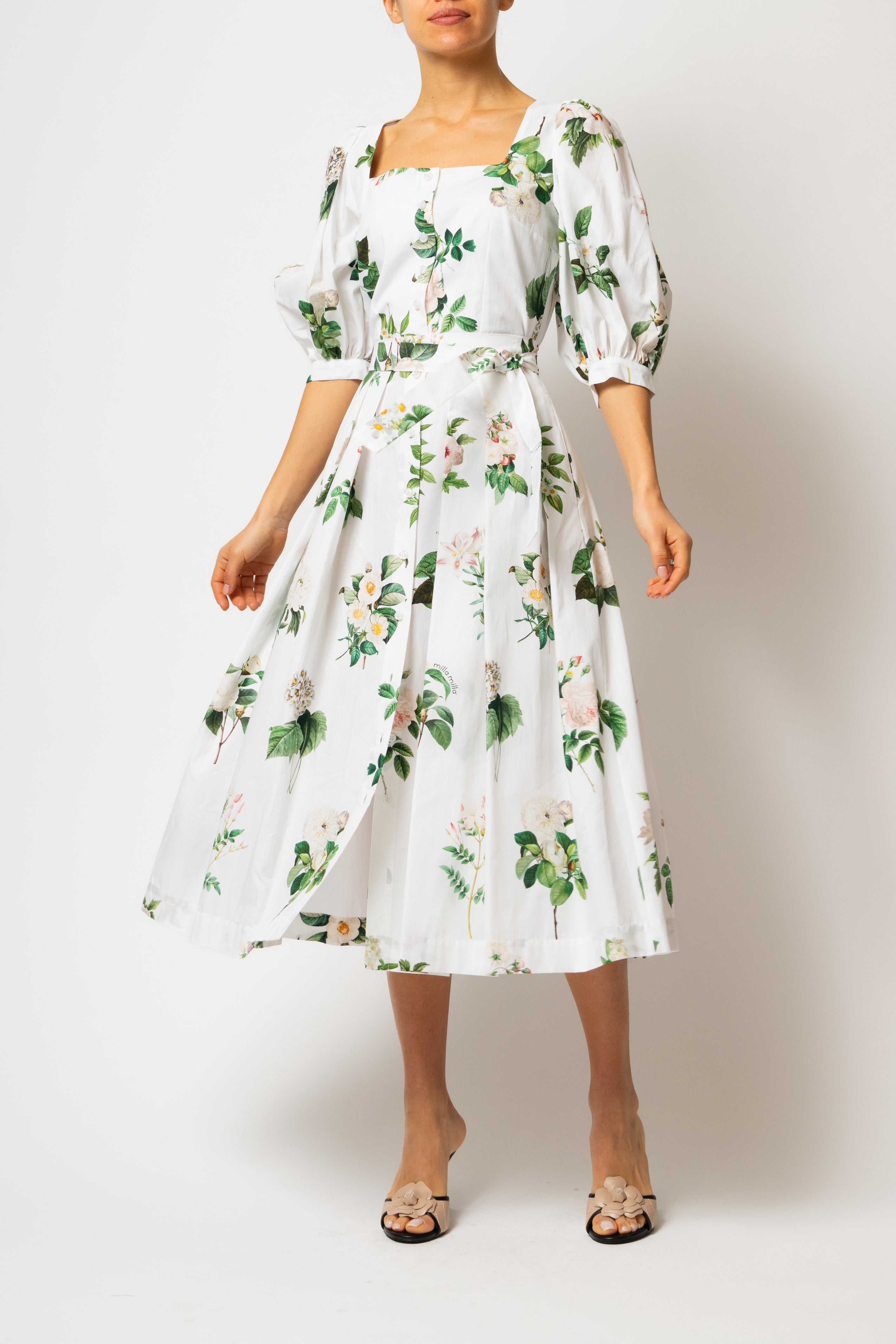 Rochie Midi, cu Decolteu Patrat si Nasturi, din Bumbac cu Flori pe Alb