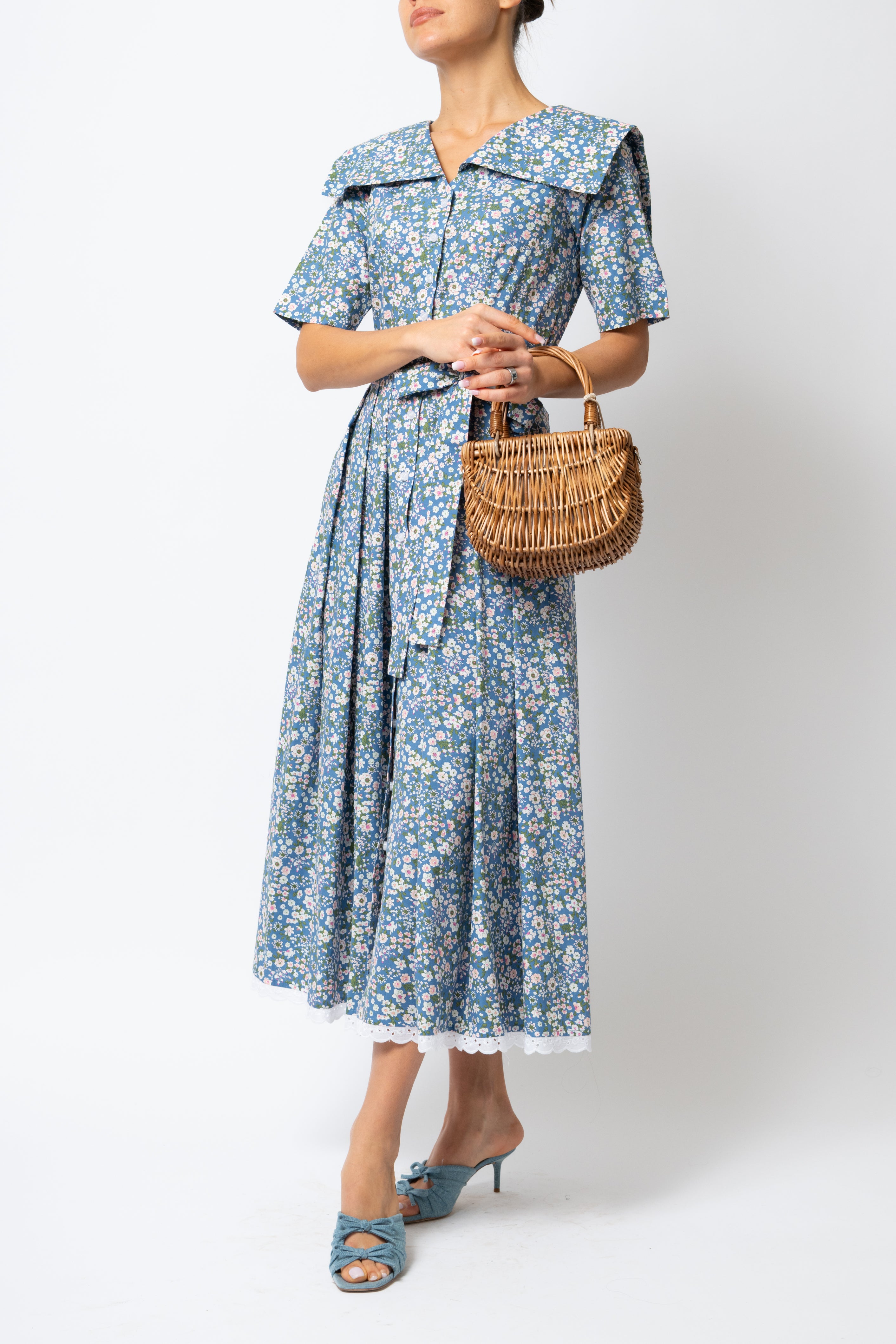 Rochie Camasa Midi cu Guler Patrat, din Bumbac, cu Flori pe Bleu