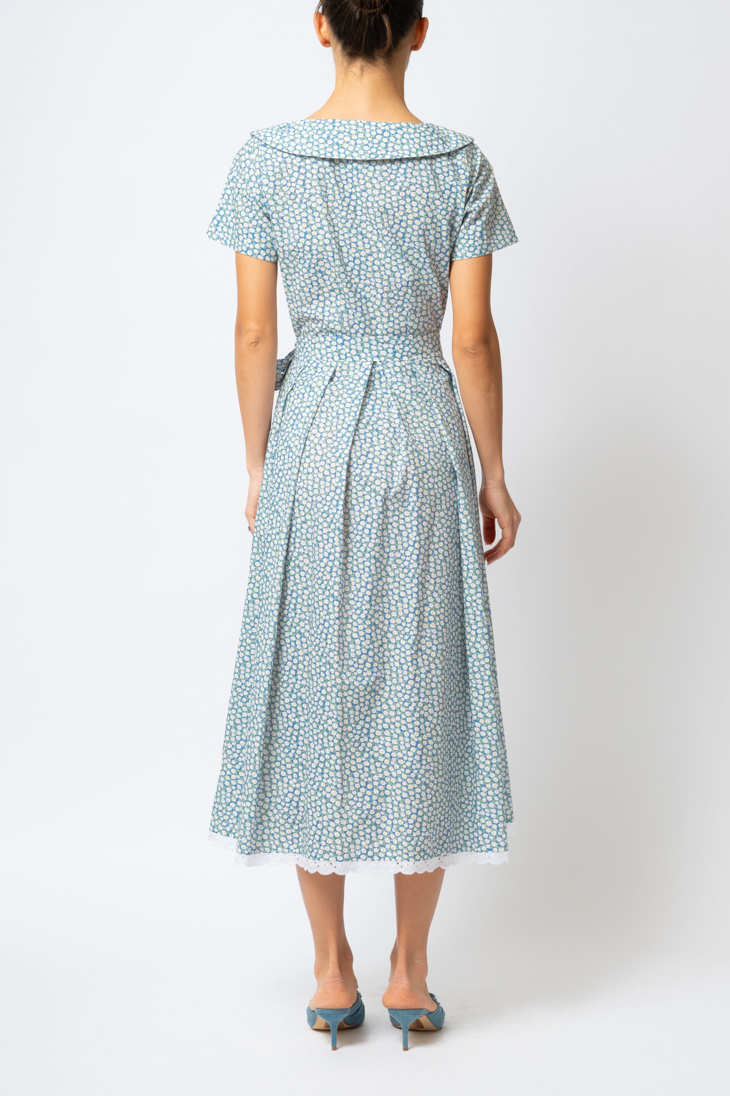 Rochie Camasa Midi cu Guler Rotunjit, din Bumbac, cu Flori Mici pe Bleu