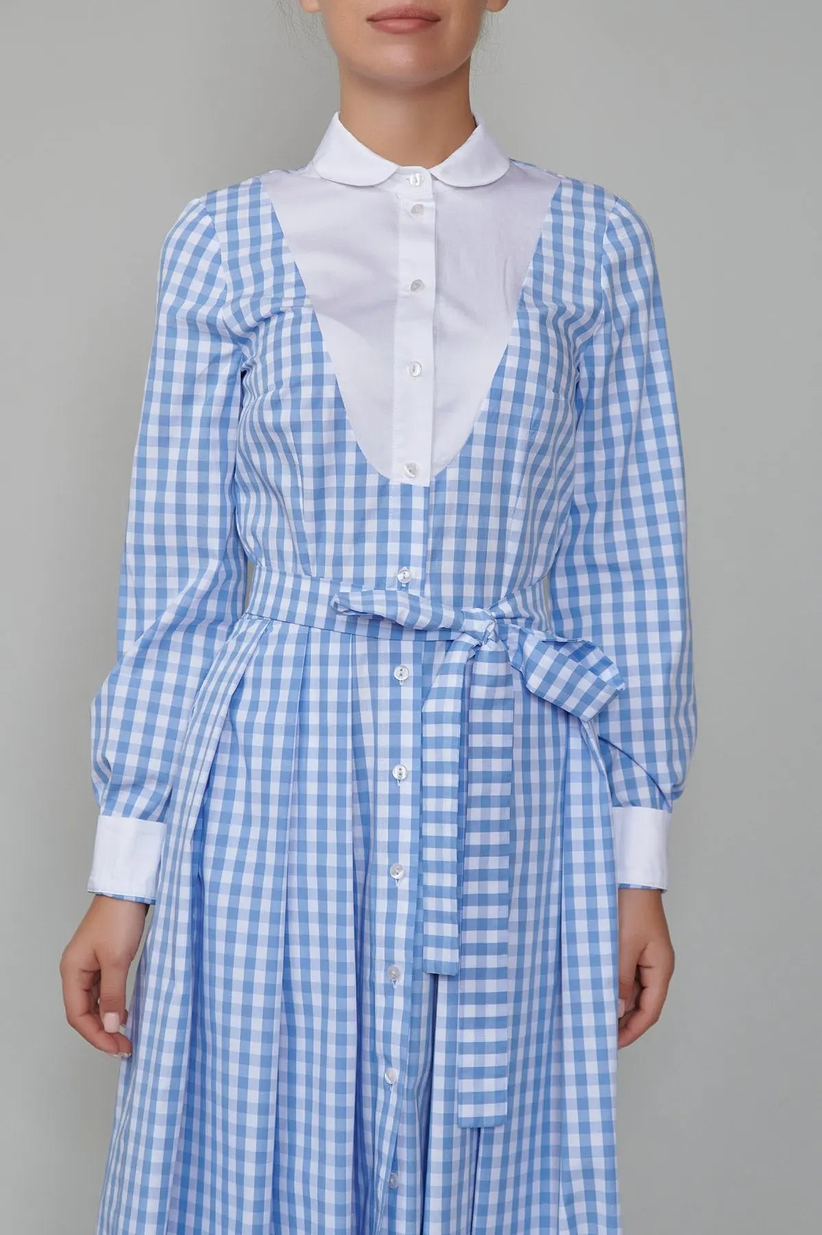 Rochie in carouri bleo cu guler, platca si mansete albe