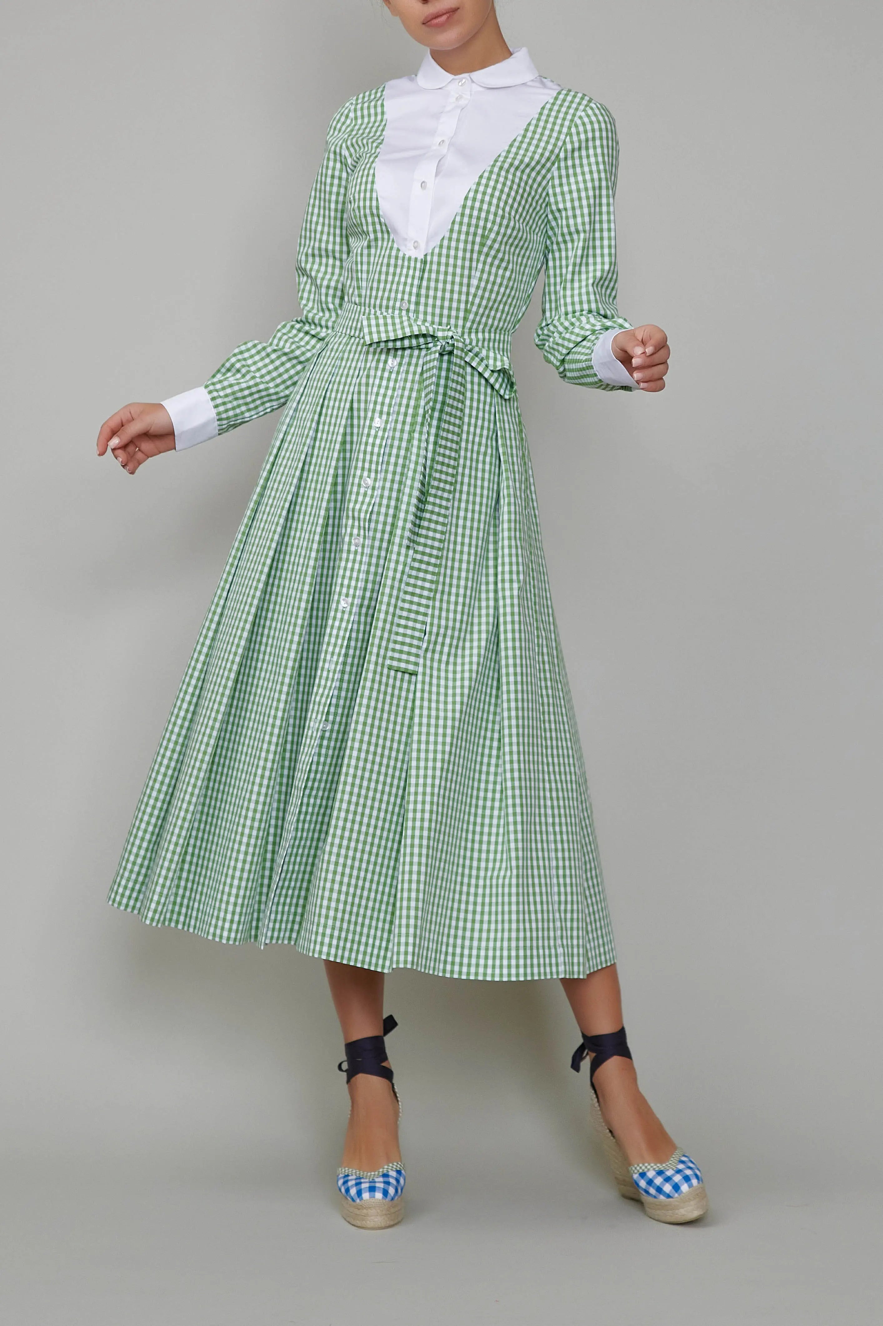 Rochie in carouri verzi cu guler, platca si mansete albe