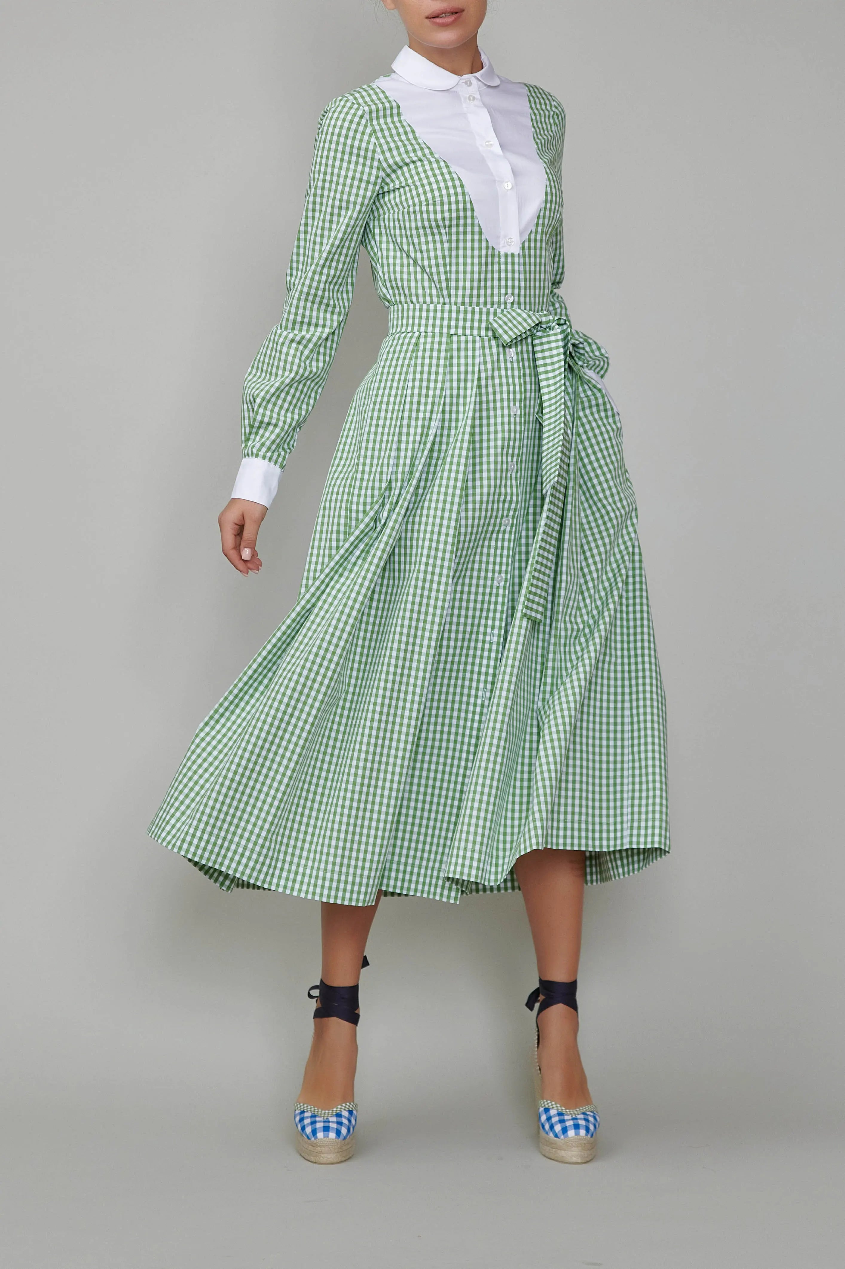 Rochie in carouri verzi cu guler, platca si mansete albe