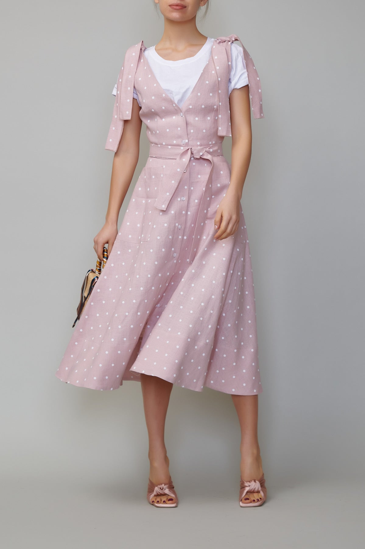 Sarafan din in roz pal cu buline