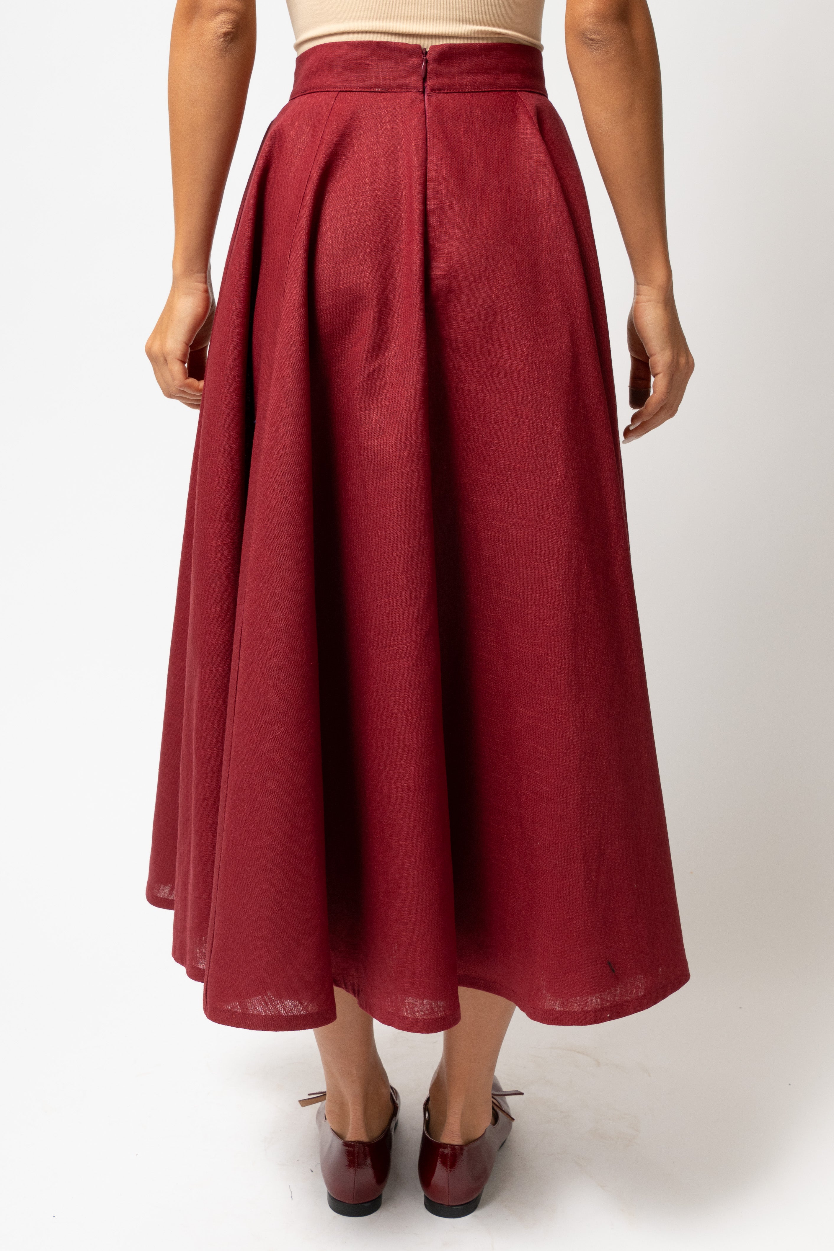 Midi Clos Skirt in Linen, Burgundy