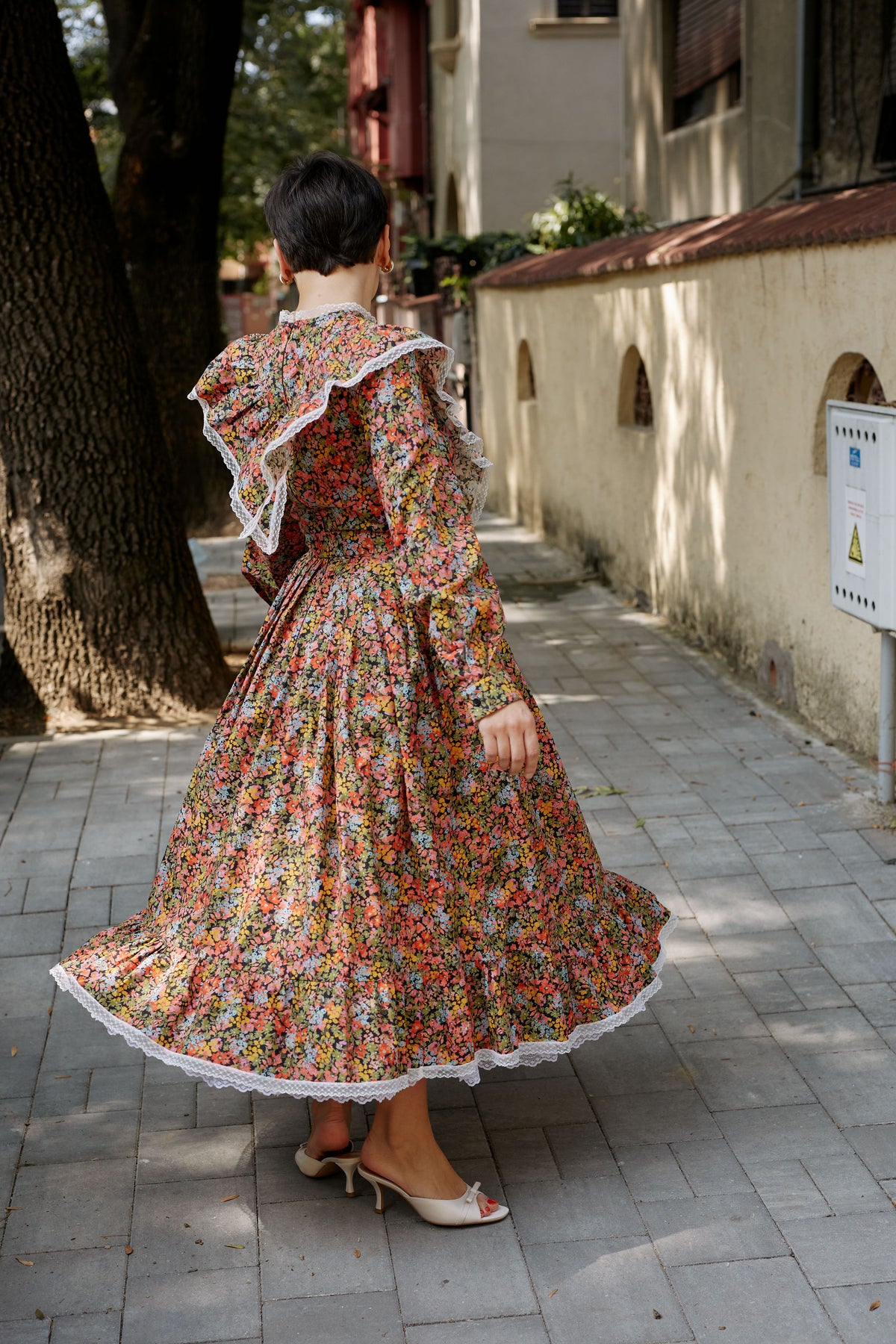 Rochie Midi Multicolor din Bumbac cu Volane si Dantela
