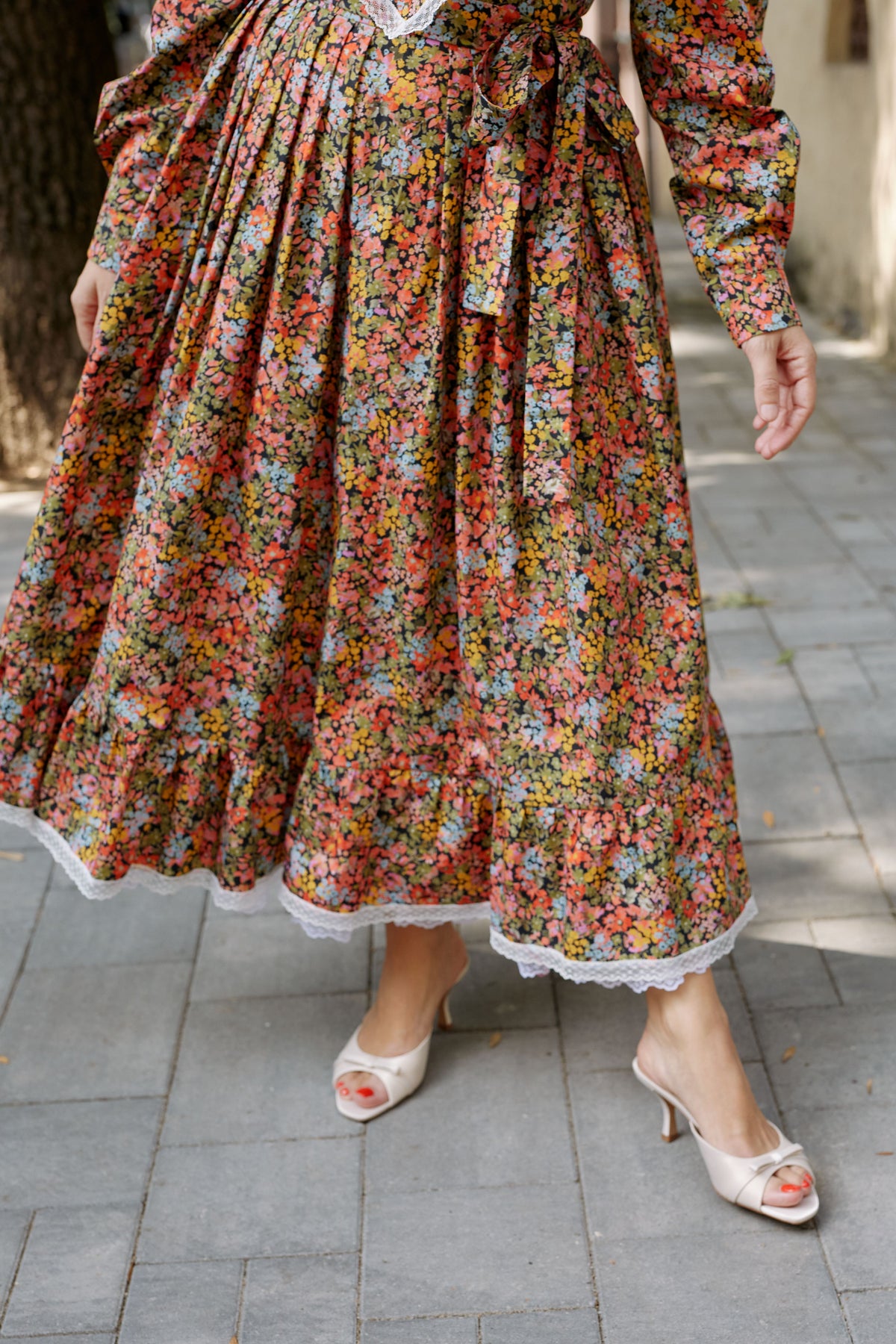 Rochie Midi Multicolor din Bumbac cu Volane si Dantela