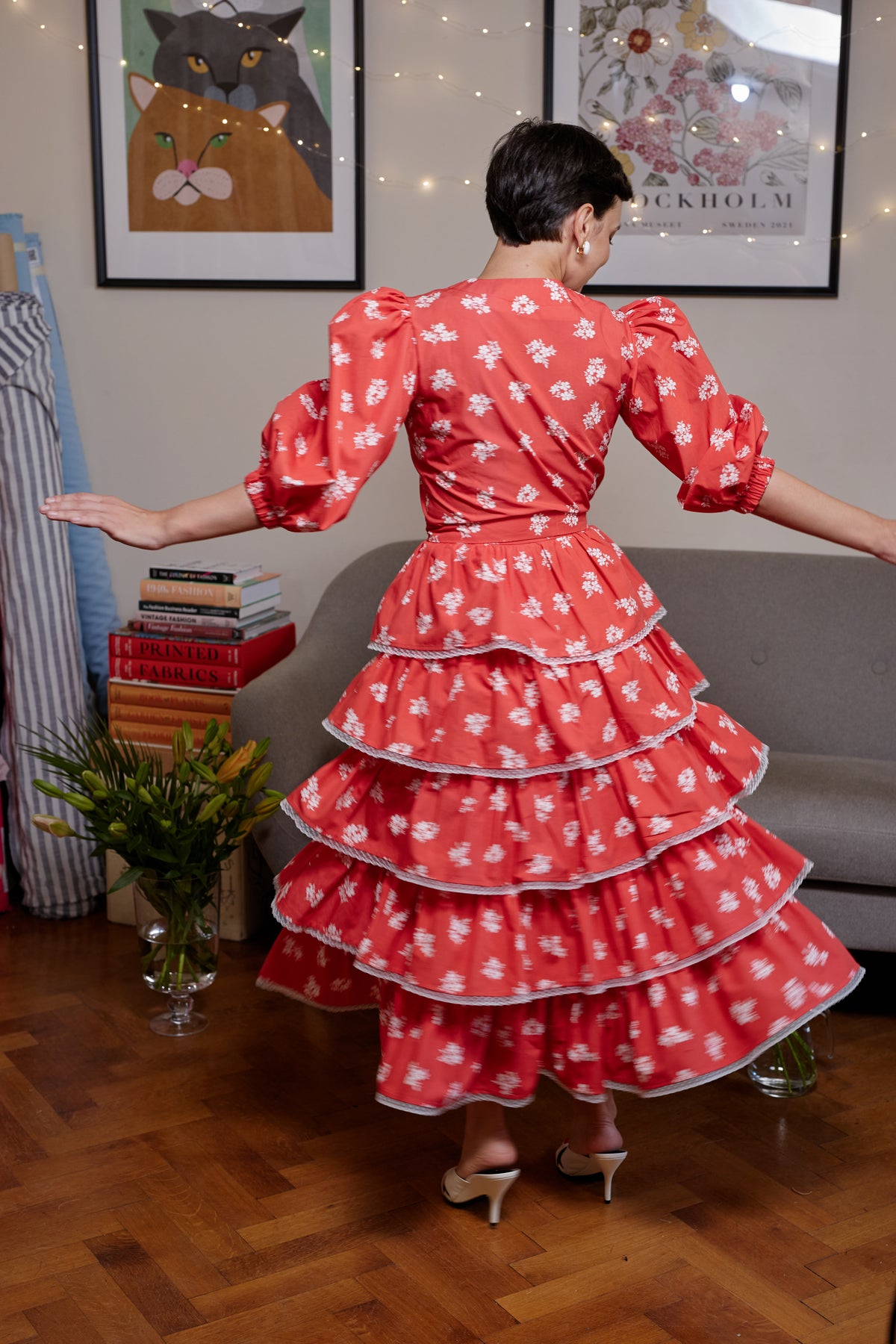 Rochie Midi din Bumbac Corai cu Volane si Dantela