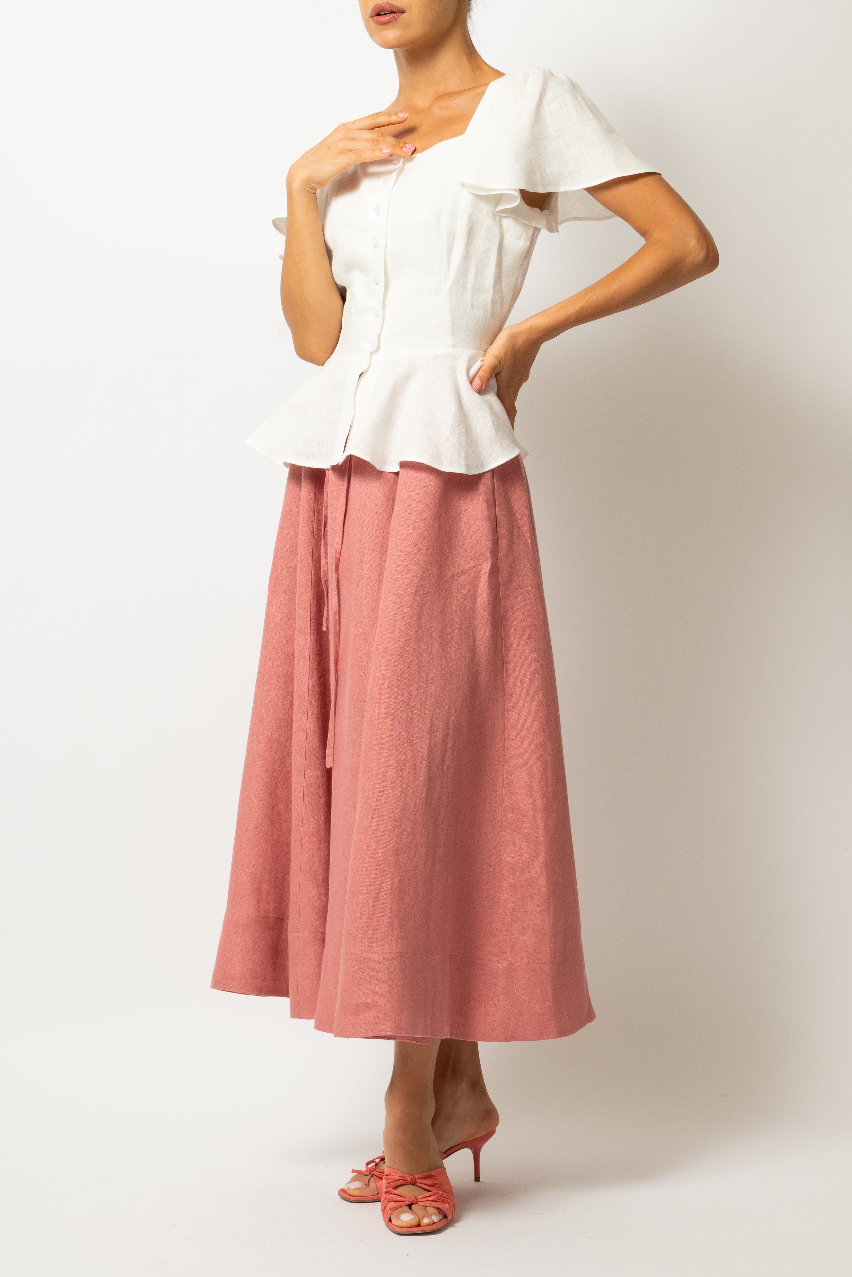 Bluza cu Peplum si Nasturi, din In Alb