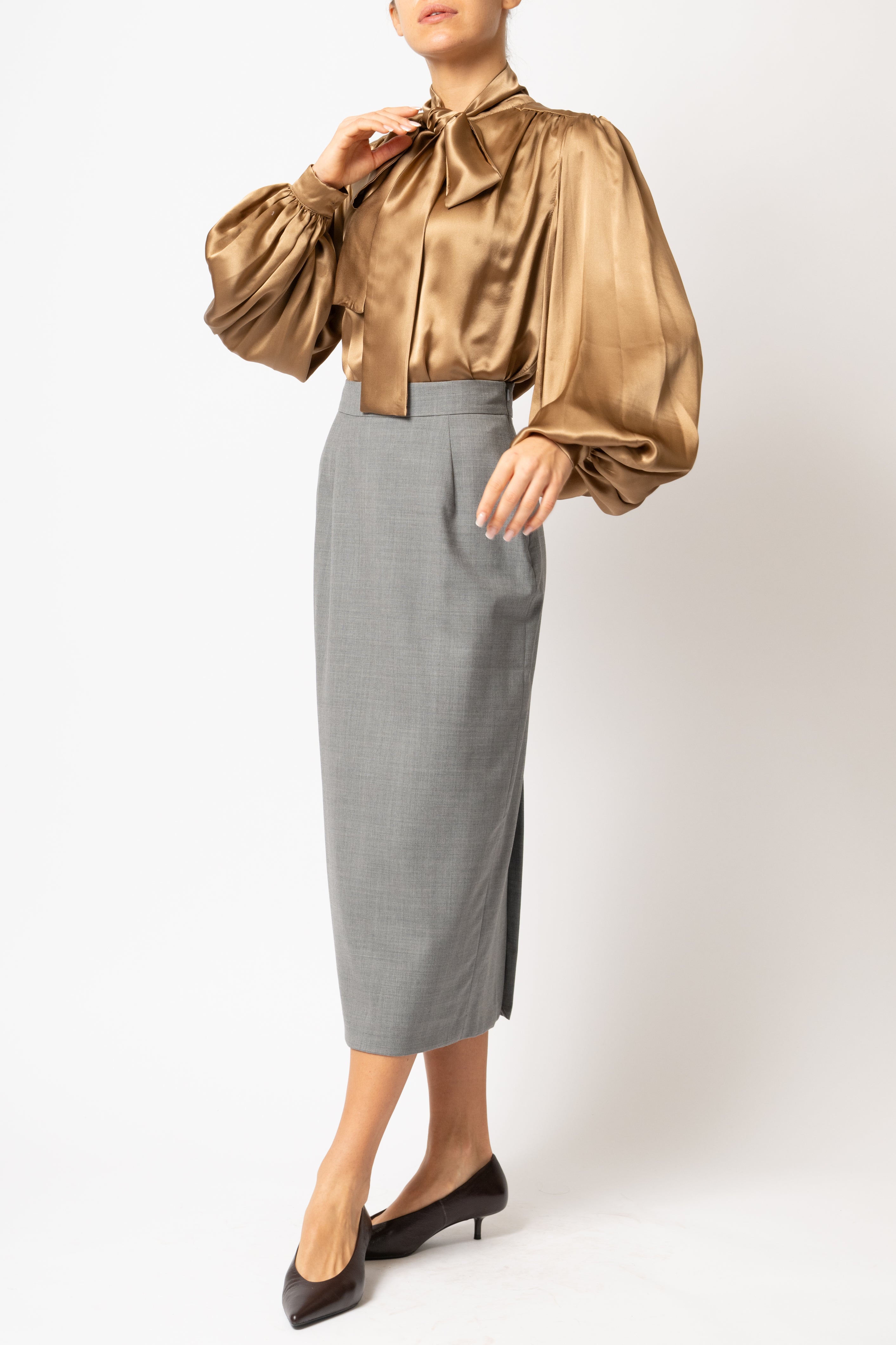 Bluza cu Funda Esarfa la Gat din Matase, Maro