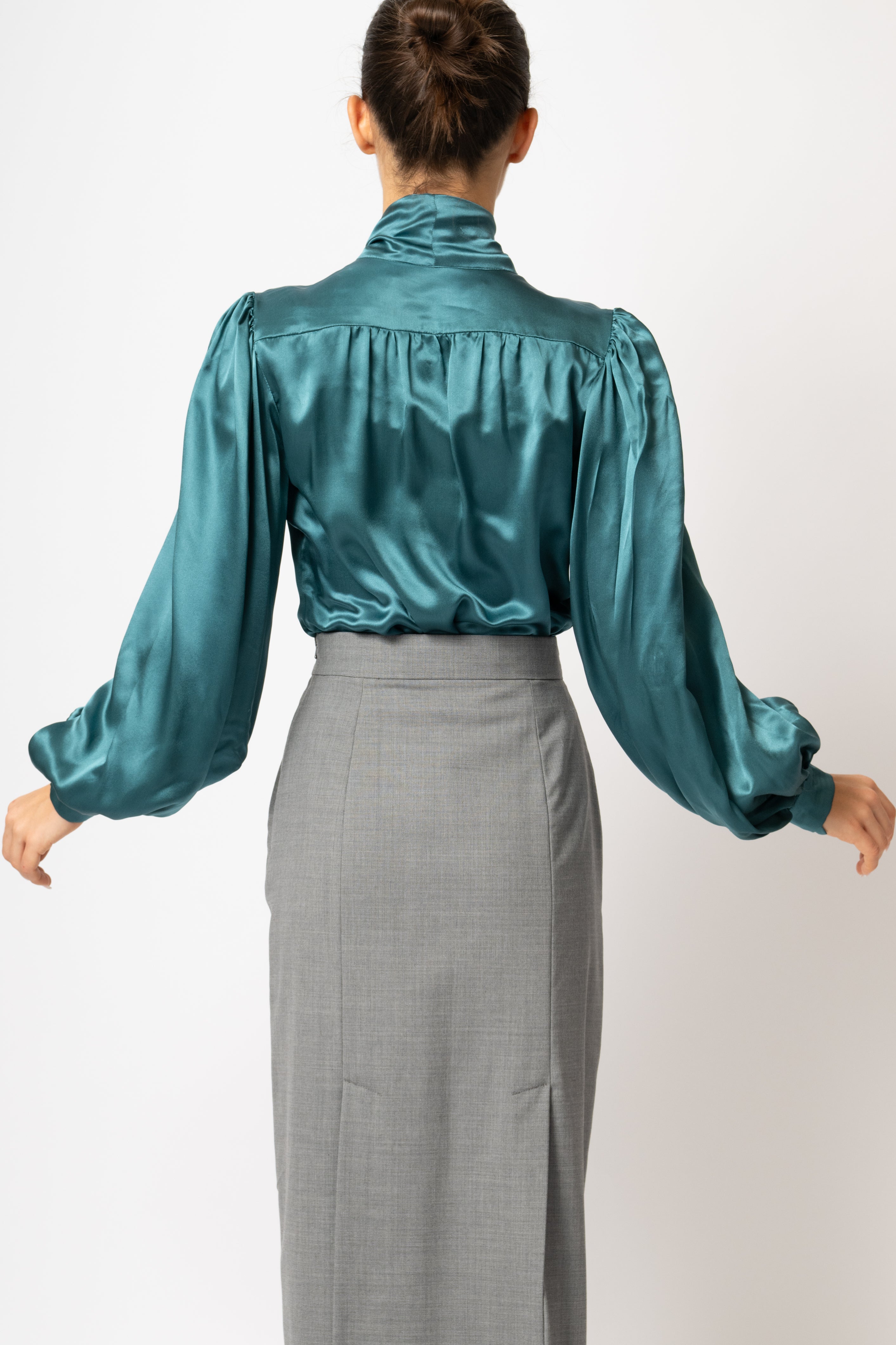 Bluza cu Funda Esarfa la Gat din Matase Verde