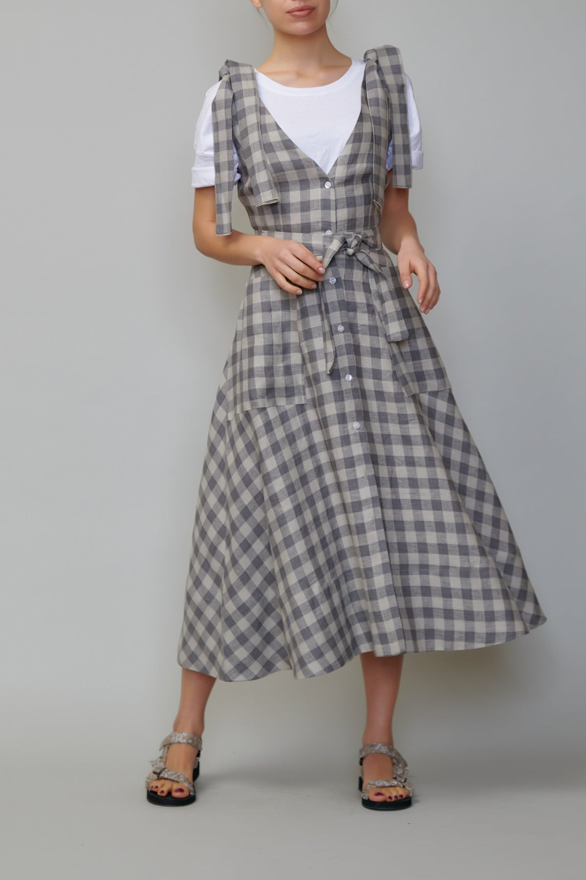 Sarafan din in în carouri gri inchis 