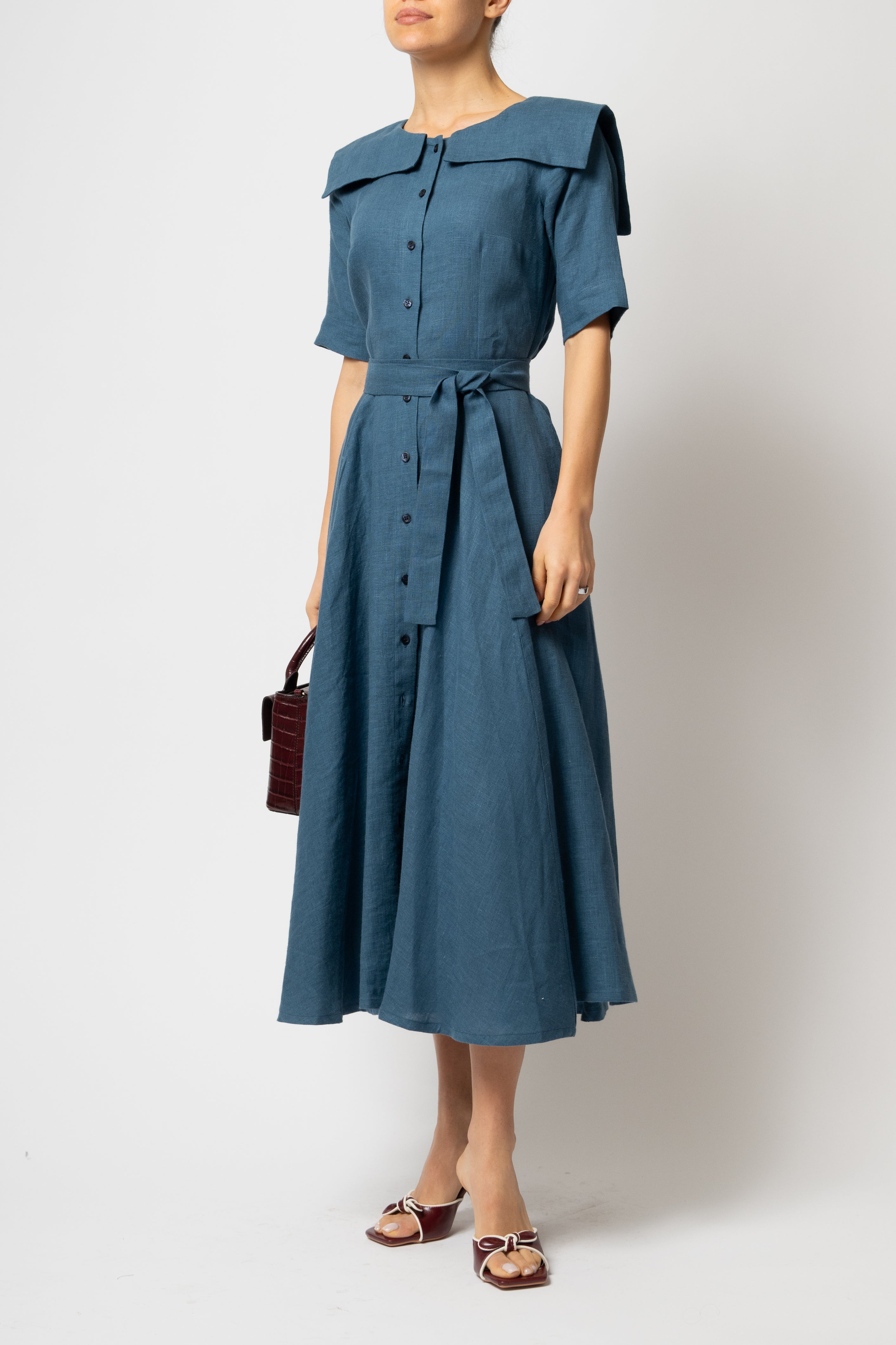 Rochie Camasa Midi, cu Guler Patrat, din In Albastru Petrol