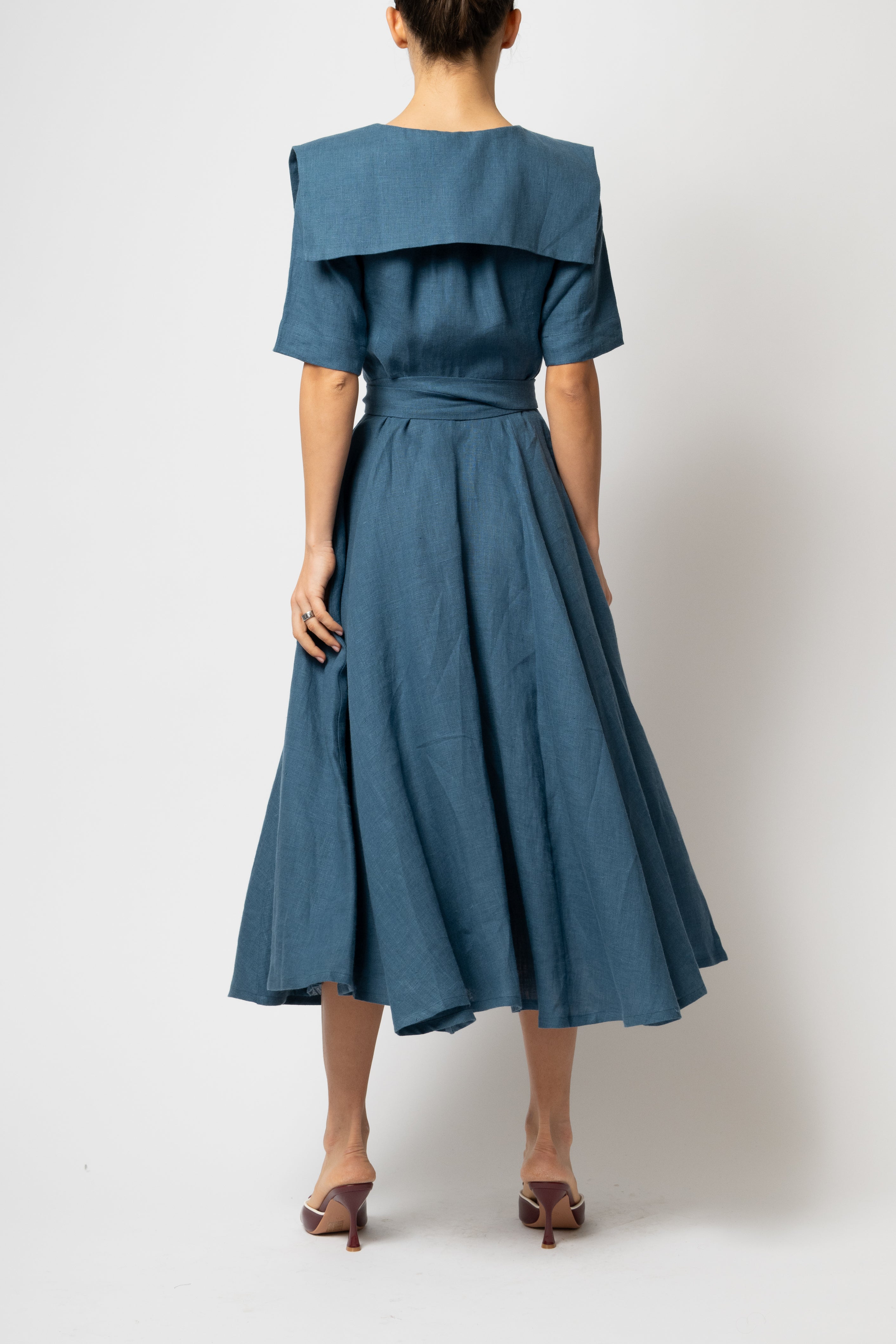 Rochie Camasa Midi, cu Guler Patrat, din In Albastru Petrol