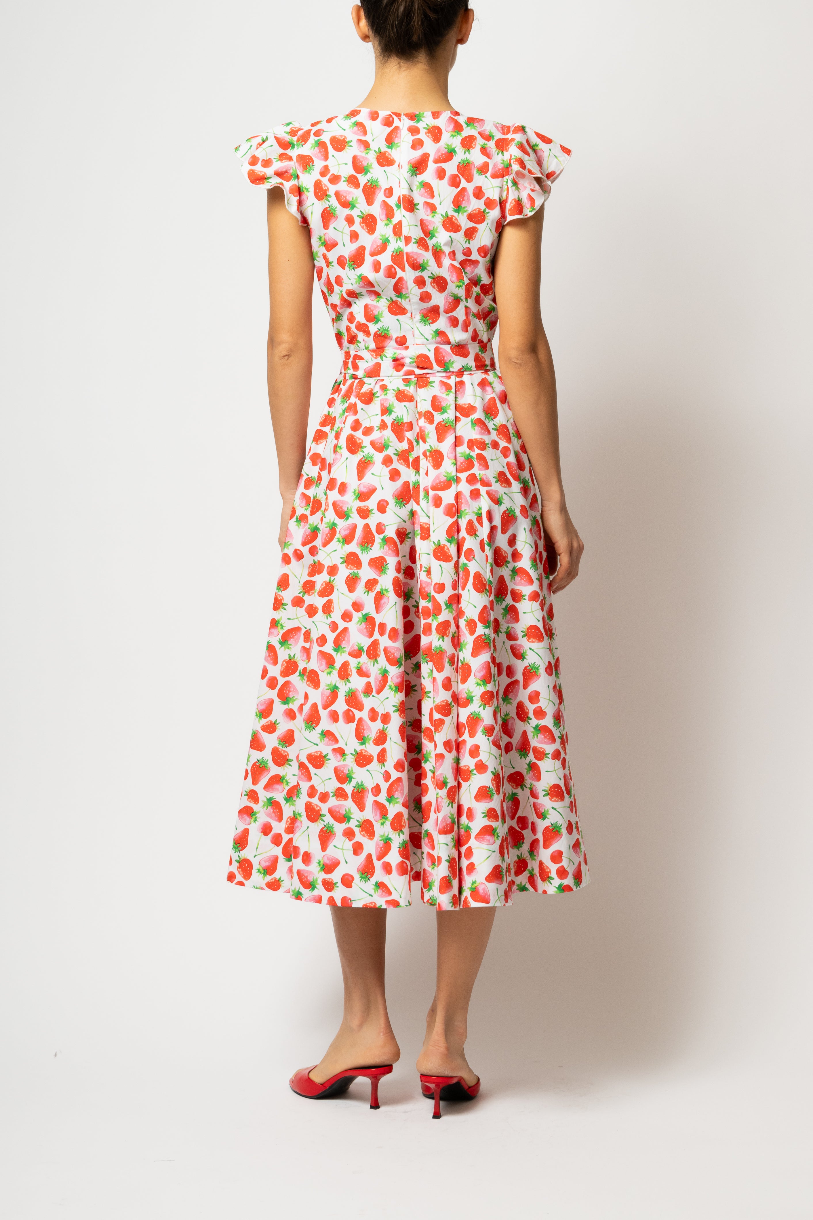 Rochie Midi cu Aripioare si Capsuni pe Alb, din Bumbac
