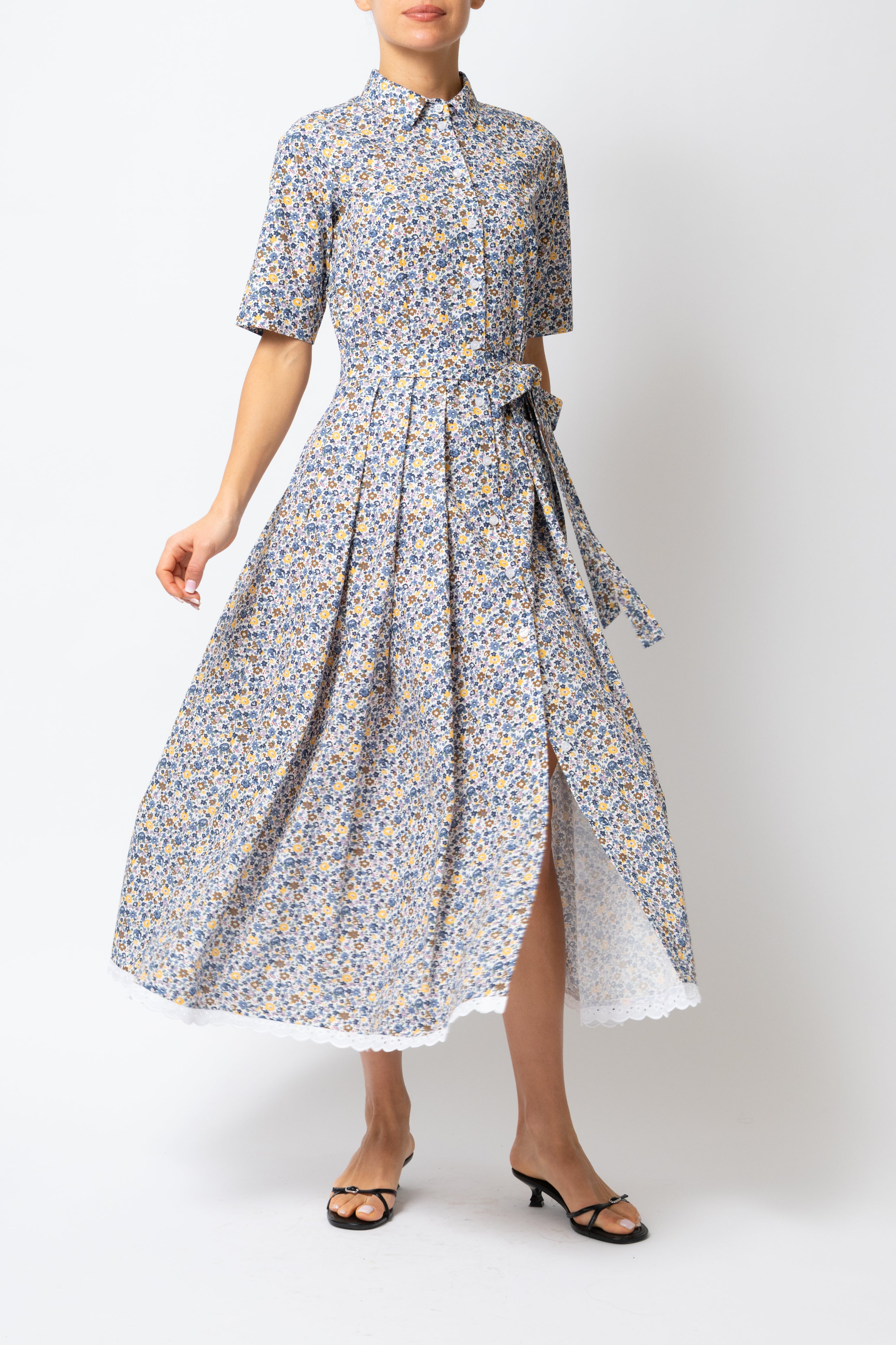 Rochie Camasa Midi, din Bumbac, cu Flori Bleu pe Alb