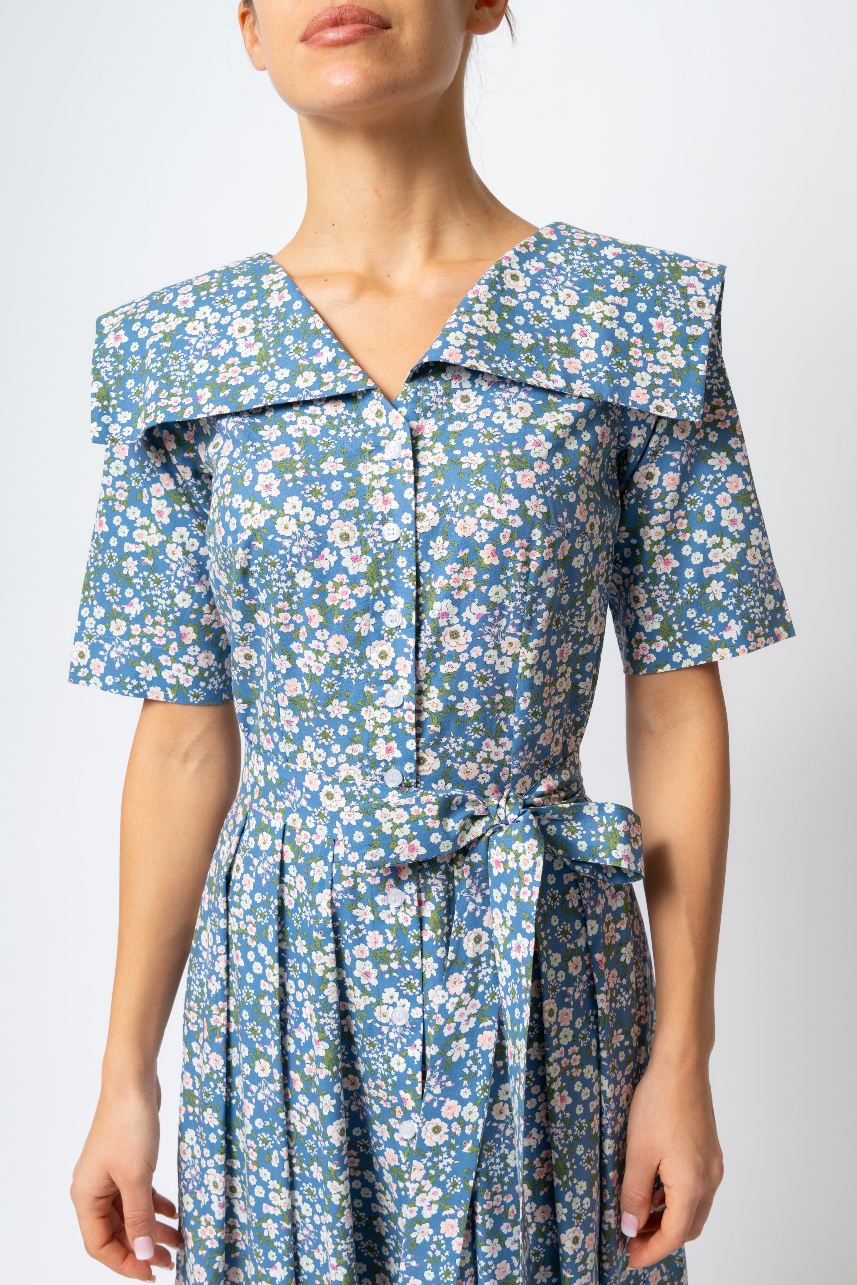 Rochie Camasa Midi cu Guler Patrat, din Bumbac, cu Flori pe Bleu