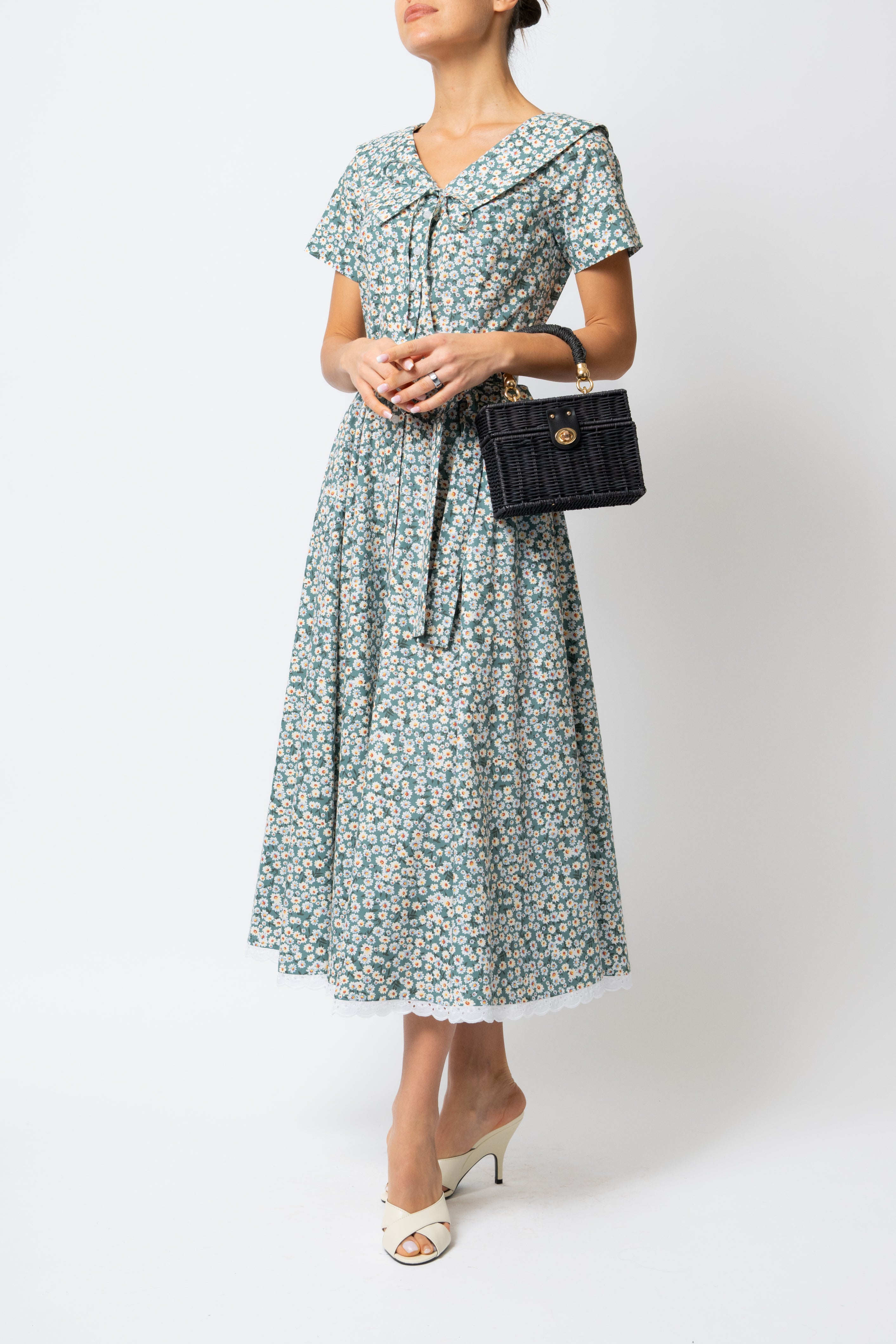 Rochie Camasa Midi cu Guler in V, din Bumbac cu Flori pe Verde Menta