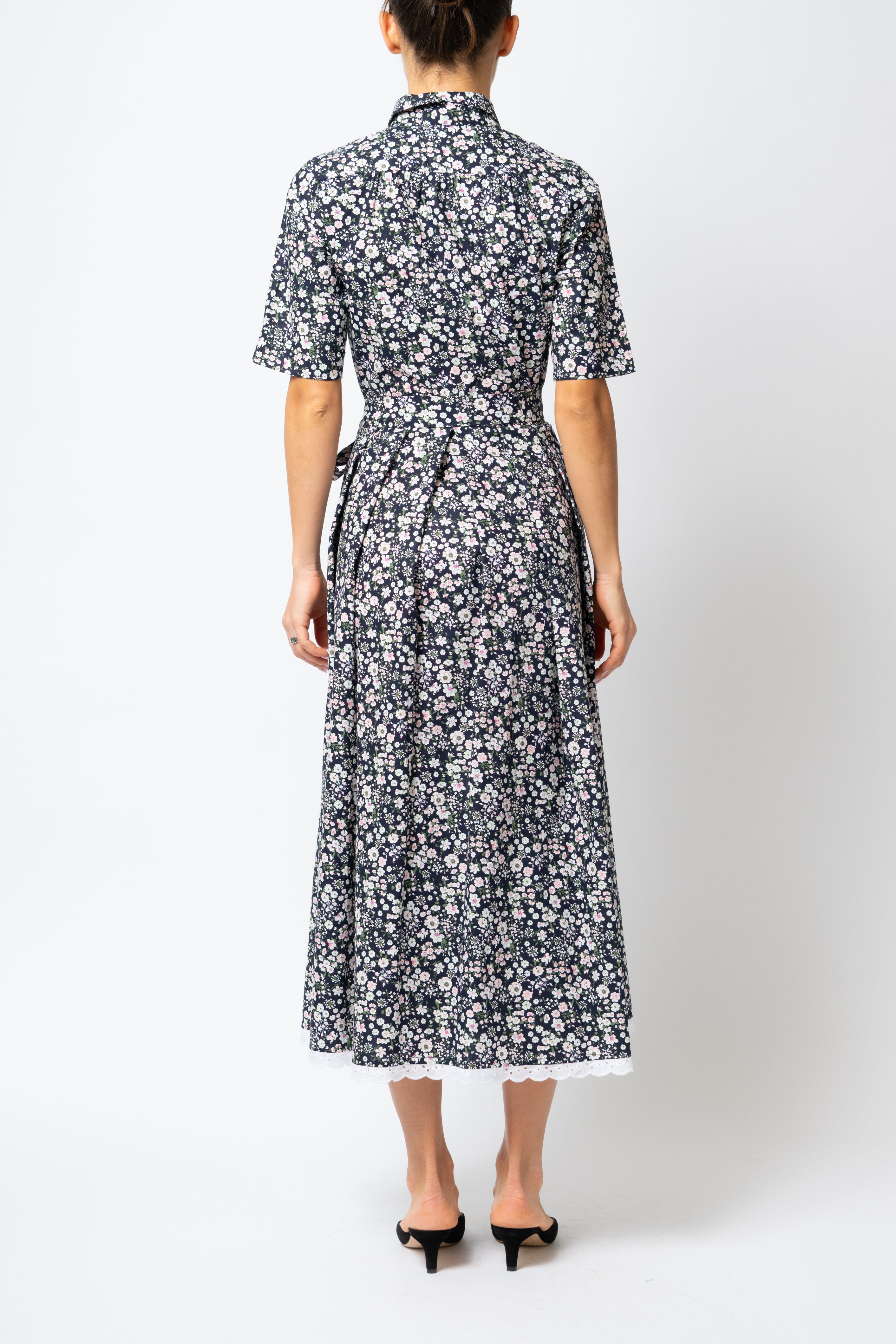 Rochie Camasa Midi, din Bumbac, cu Flori Mici pe Negru