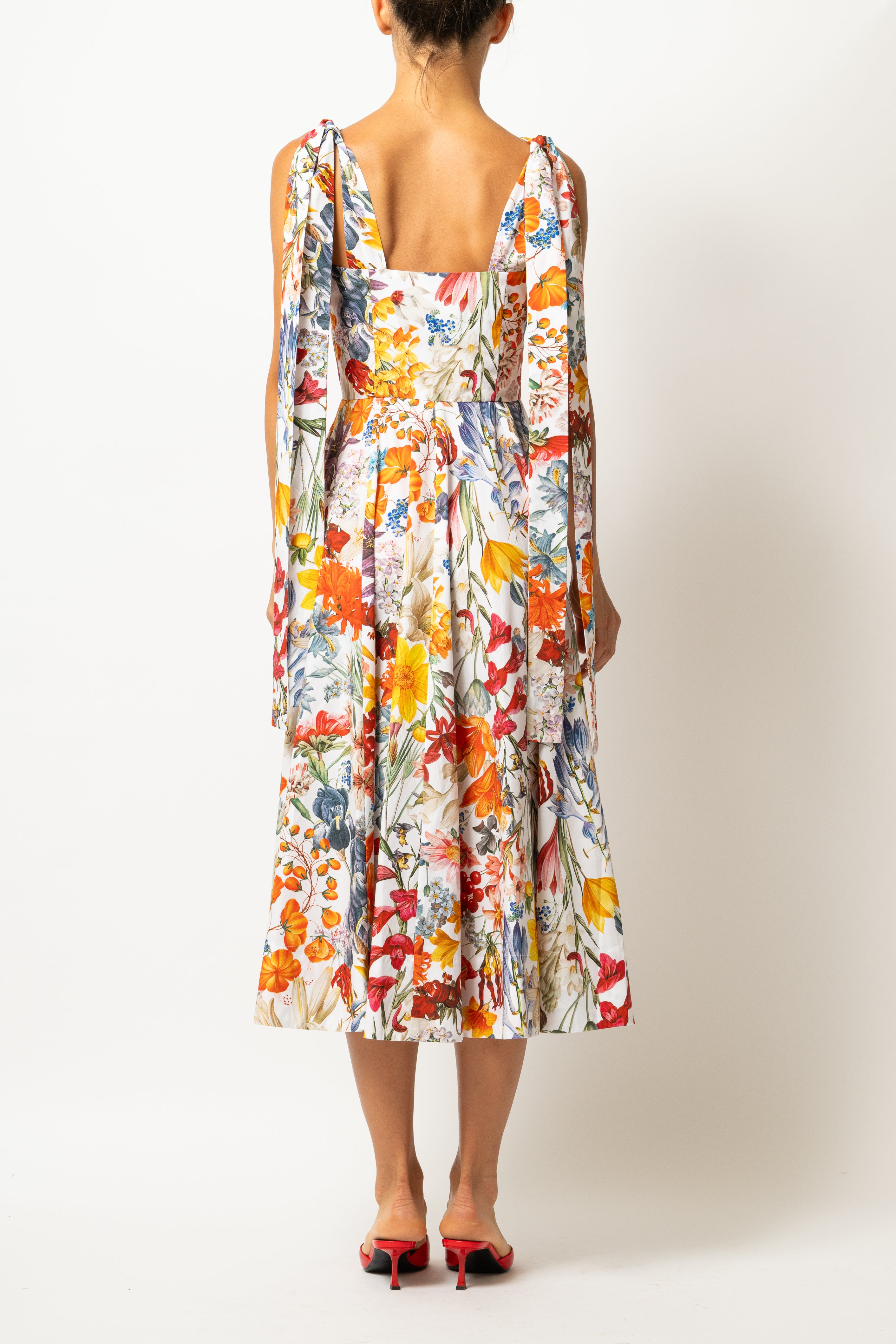Rochie Midi, cu Bretele, din Bumbac cu Flori Pe Alb