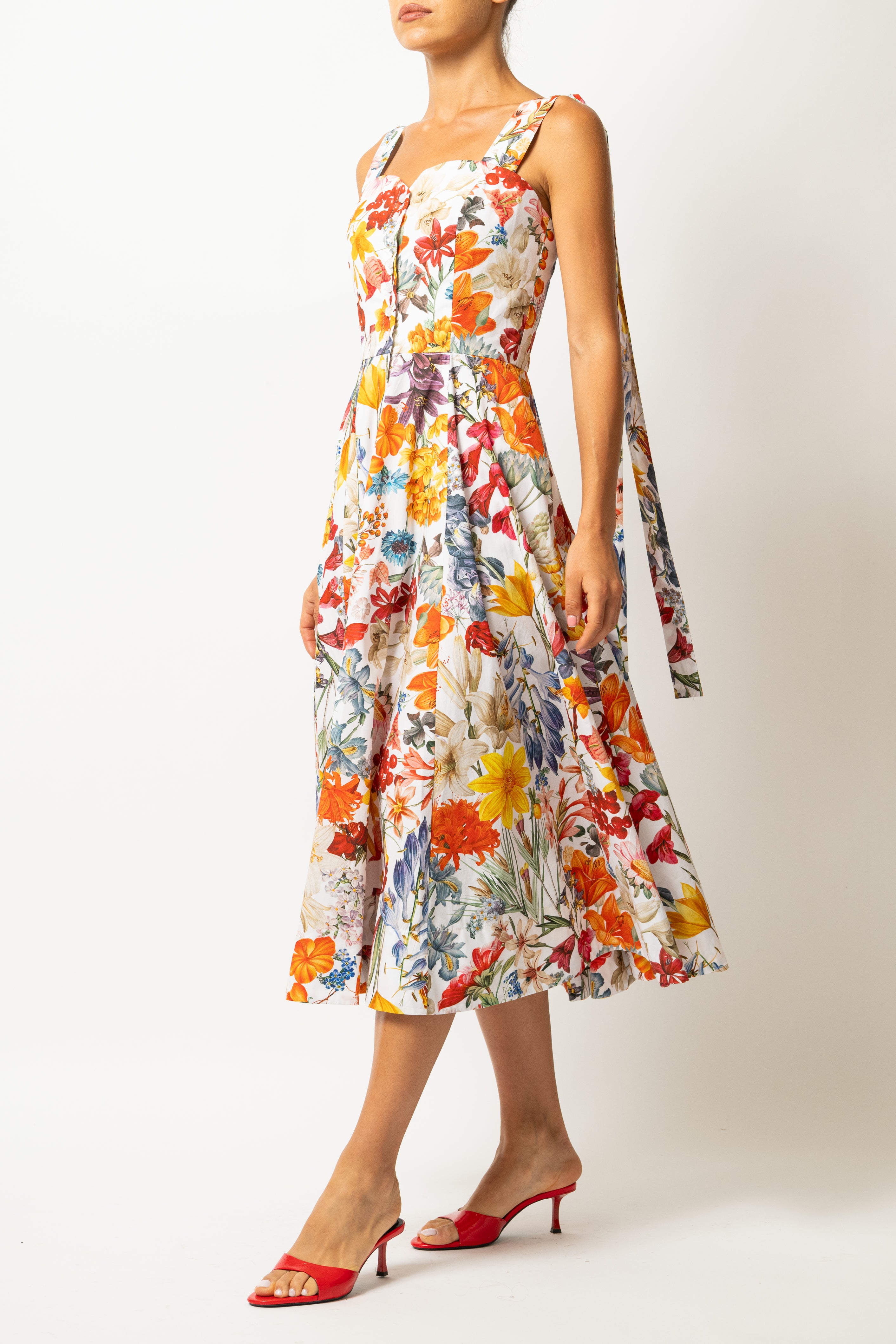 Rochie Midi, cu Bretele, din Bumbac cu Flori Pe Alb