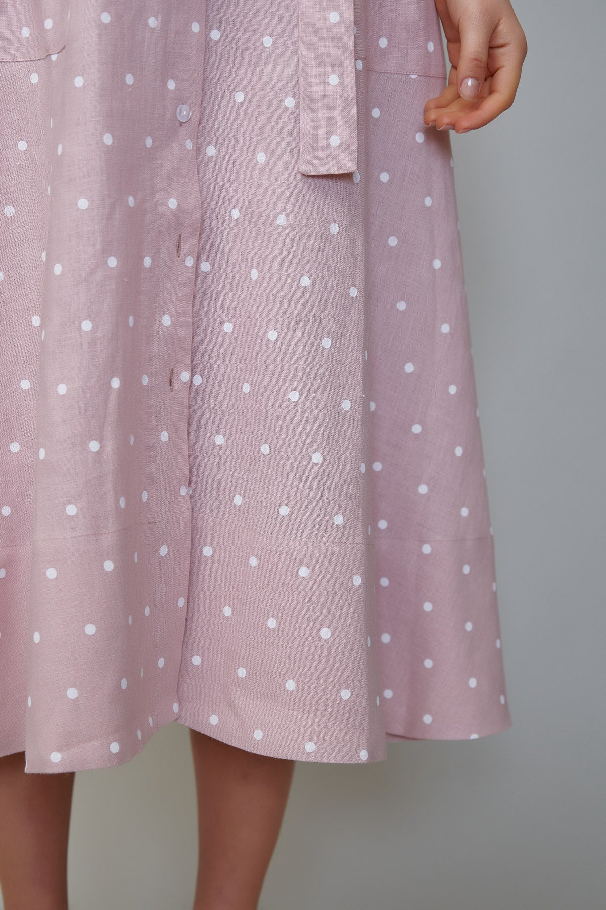 Sarafan din in roz pal cu buline 